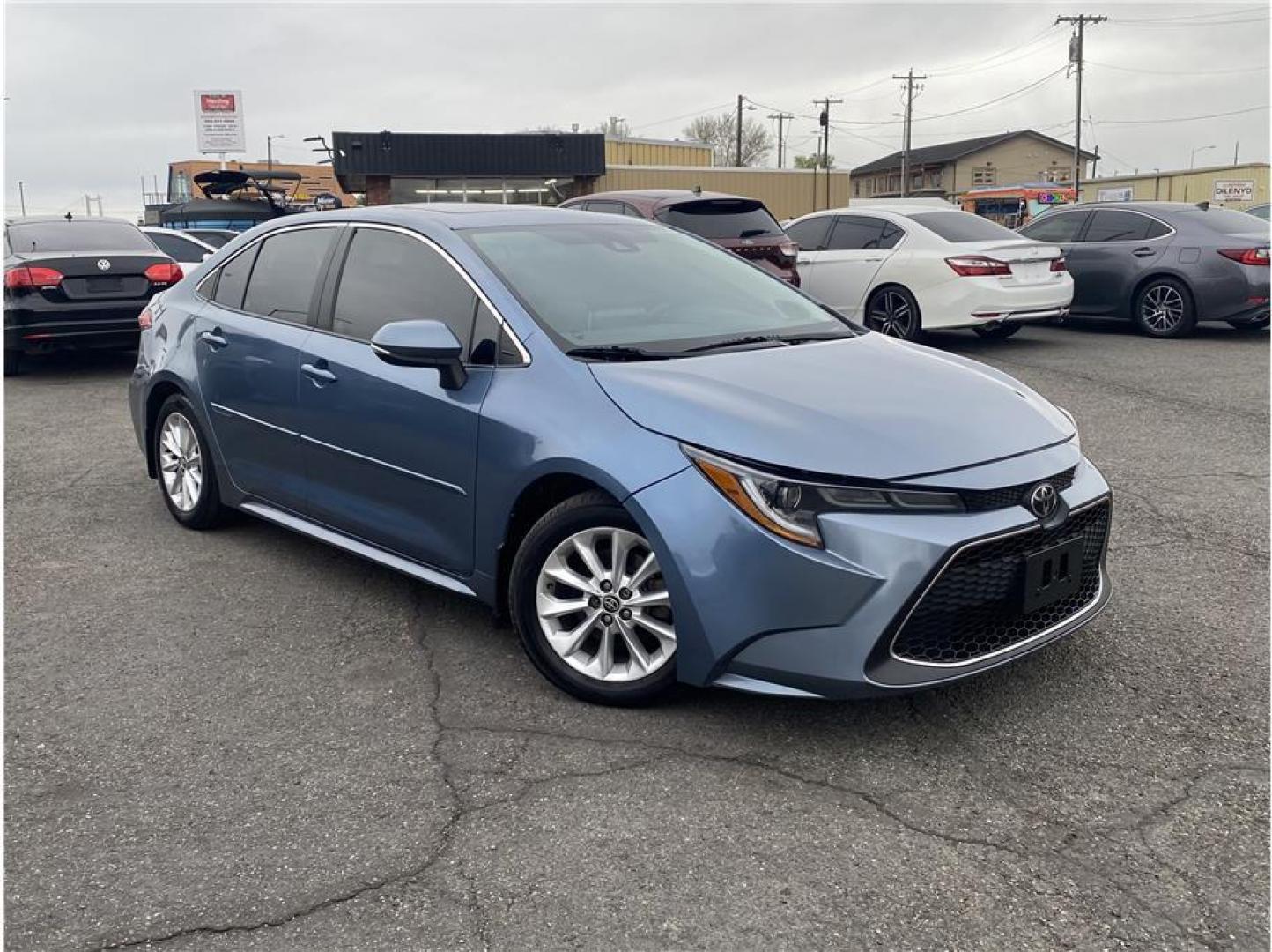 2020 Silver /No Color Toyota Corolla (5YFFPRAE3LP) with an 4-Cyl, 1.8 Liter engine, Automatic, CVTi-S transmission, located at 607 W Columbia Drive, Kennewick, WA, 99336, (509) 987-1069, 46.216743, -119.126404 - Photo#2