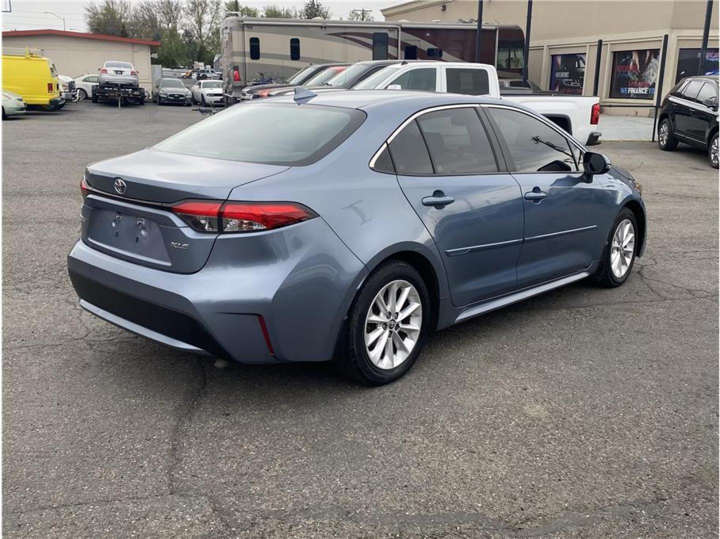 2020 Silver /No Color Toyota Corolla (5YFFPRAE3LP) with an 4-Cyl, 1.8 Liter engine, Automatic, CVTi-S transmission, located at 607 W Columbia Drive, Kennewick, WA, 99336, (509) 987-1069, 46.216743, -119.126404 - Photo#4