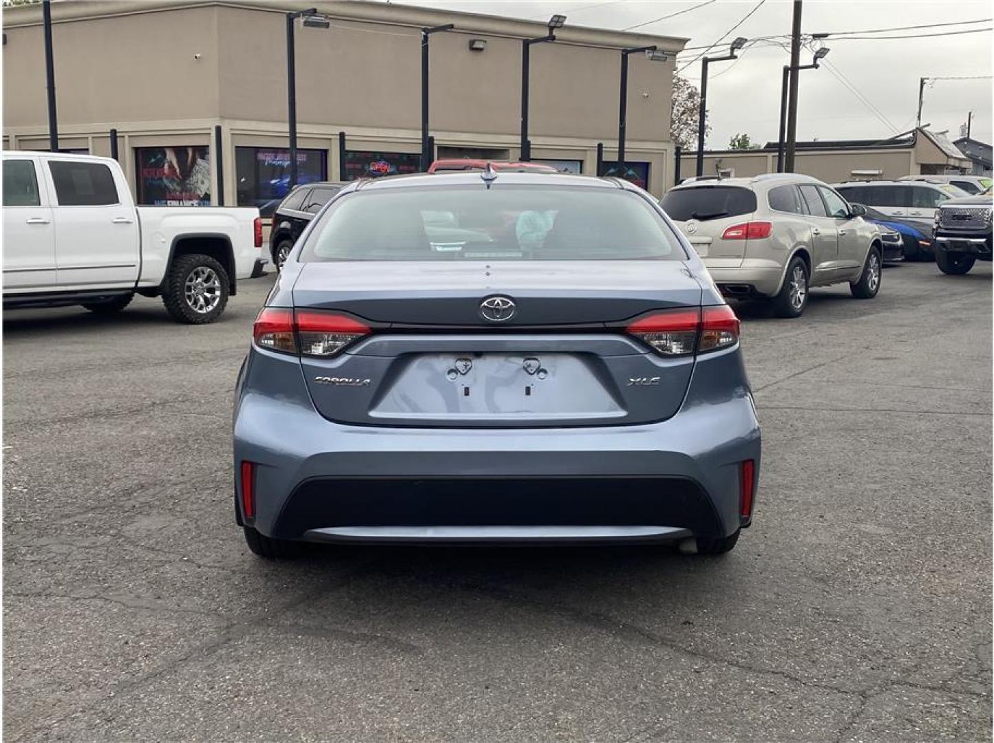 2020 Silver /No Color Toyota Corolla (5YFFPRAE3LP) with an 4-Cyl, 1.8 Liter engine, Automatic, CVTi-S transmission, located at 607 W Columbia Drive, Kennewick, WA, 99336, (509) 987-1069, 46.216743, -119.126404 - Photo#5