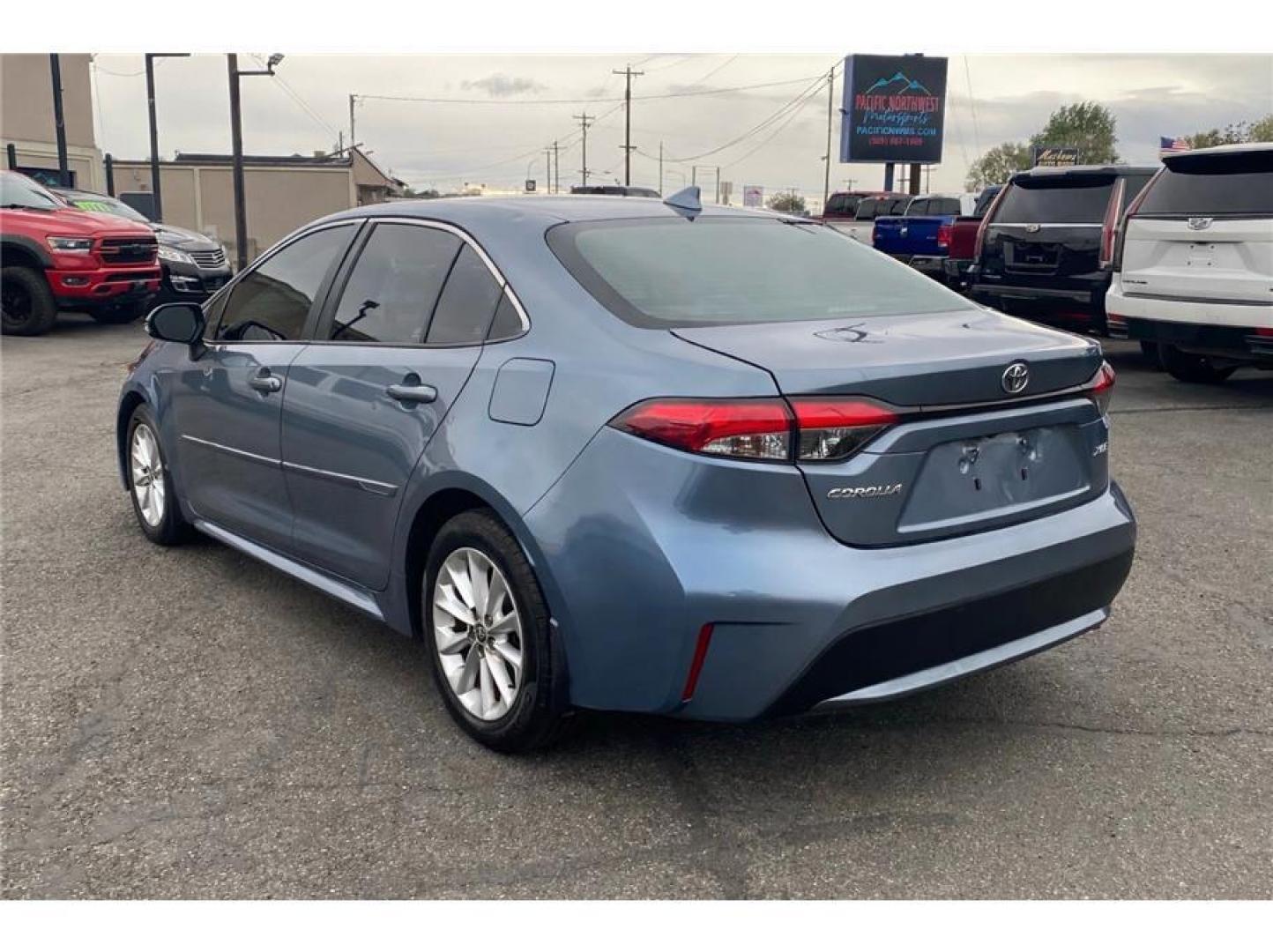 2020 Silver /No Color Toyota Corolla (5YFFPRAE3LP) with an 4-Cyl, 1.8 Liter engine, Automatic, CVTi-S transmission, located at 607 W Columbia Drive, Kennewick, WA, 99336, (509) 987-1069, 46.216743, -119.126404 - Photo#6