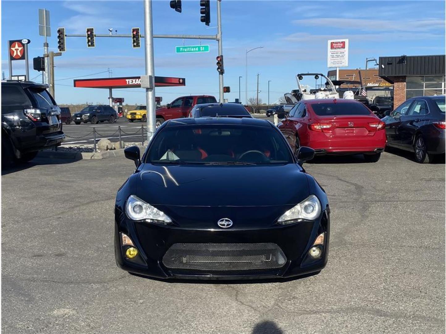 2013 Black /No Color Scion FR-S Base (JF1ZNAA17D2) with an 4-Cyl, 2.0 Liter engine, Automatic, 6-Spd transmission, located at 607 W Columbia Drive, Kennewick, WA, 99336, (509) 987-1069, 46.216743, -119.126404 - The 2013 Scion FR-S delivers an engaging driving experience with precision handling, rear-wheel drive performance, and a lightweight sport coupe design. Powered by a 2.0L BOXER engine producing 200 horsepower, the FR-S is engineered for balance and responsiveness, making it a favorite among driving - Photo#1