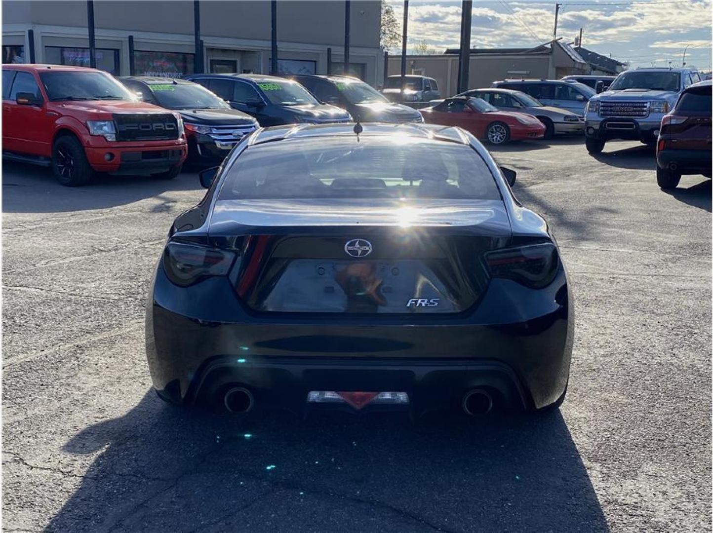 2013 Black /No Color Scion FR-S Base (JF1ZNAA17D2) with an 4-Cyl, 2.0 Liter engine, Automatic, 6-Spd transmission, located at 607 W Columbia Drive, Kennewick, WA, 99336, (509) 987-1069, 46.216743, -119.126404 - The 2013 Scion FR-S delivers an engaging driving experience with precision handling, rear-wheel drive performance, and a lightweight sport coupe design. Powered by a 2.0L BOXER engine producing 200 horsepower, the FR-S is engineered for balance and responsiveness, making it a favorite among driving - Photo#5
