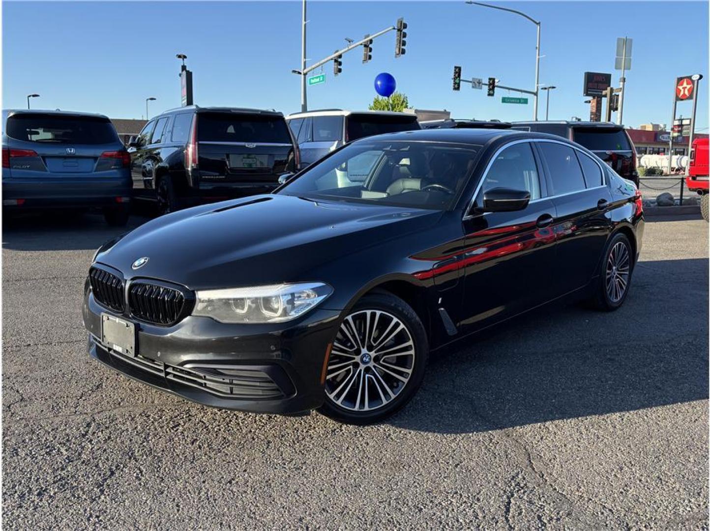 2019 Black /No Color BMW 5 Series 530e iPerformance (WBAJA9C52KB) with an 4-Cyl, Hybrid, Turbo, 2.0 Liter engine, Automatic, 8-Spd Adaptive w/Steptronic, Sport and Manual Modes transmission, located at 607 W Columbia Drive, Kennewick, WA, 99336, (509) 987-1069, 46.216743, -119.126404 - The 2019 BMW 530e iPerformance delivers a refined balance of luxury, performance, and efficiency through its advanced plug-in hybrid powertrain. Combining a 2.0L turbocharged engine with an electric motor, this 5 Series sedan offers smooth acceleration and impressive fuel efficiency, achieving up to - Photo#0