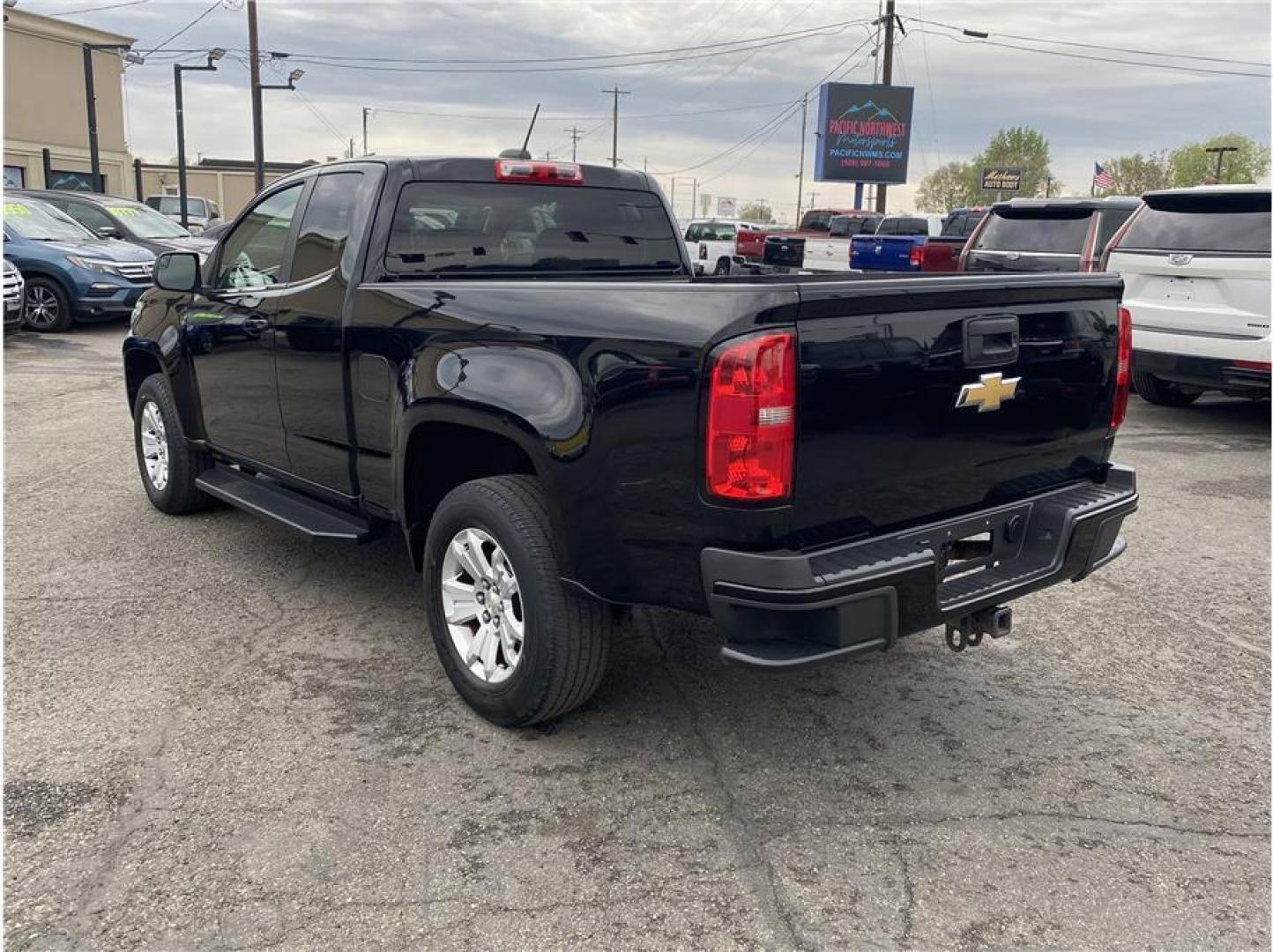 2016 Black /No Color Chevrolet Colorado Extended Cab WT (1GCHSCEA9G1) with an 4-Cyl, VVT, 2.5 Liter engine, Automatic, 6-Spd transmission, located at 607 W Columbia Drive, Kennewick, WA, 99336, (509) 987-1069, 46.216743, -119.126404 - The 2016 Chevrolet Colorado WT offers dependable performance, practical capability, and everyday efficiency in a midsize pickup truck. Powered by a reliable 2.5L 4-cylinder engine, this Colorado delivers a smooth driving experience while achieving an EPA-estimated 20 MPG city and 27 MPG highway, mak - Photo#7