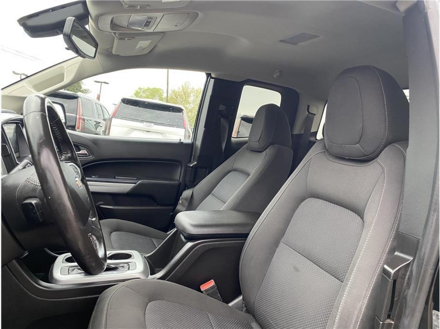 2016 Black /No Color Chevrolet Colorado Extended Cab WT (1GCHSCEA9G1) with an 4-Cyl, VVT, 2.5 Liter engine, Automatic, 6-Spd transmission, located at 607 W Columbia Drive, Kennewick, WA, 99336, (509) 987-1069, 46.216743, -119.126404 - The 2016 Chevrolet Colorado WT offers dependable performance, practical capability, and everyday efficiency in a midsize pickup truck. Powered by a reliable 2.5L 4-cylinder engine, this Colorado delivers a smooth driving experience while achieving an EPA-estimated 20 MPG city and 27 MPG highway, mak - Photo#11