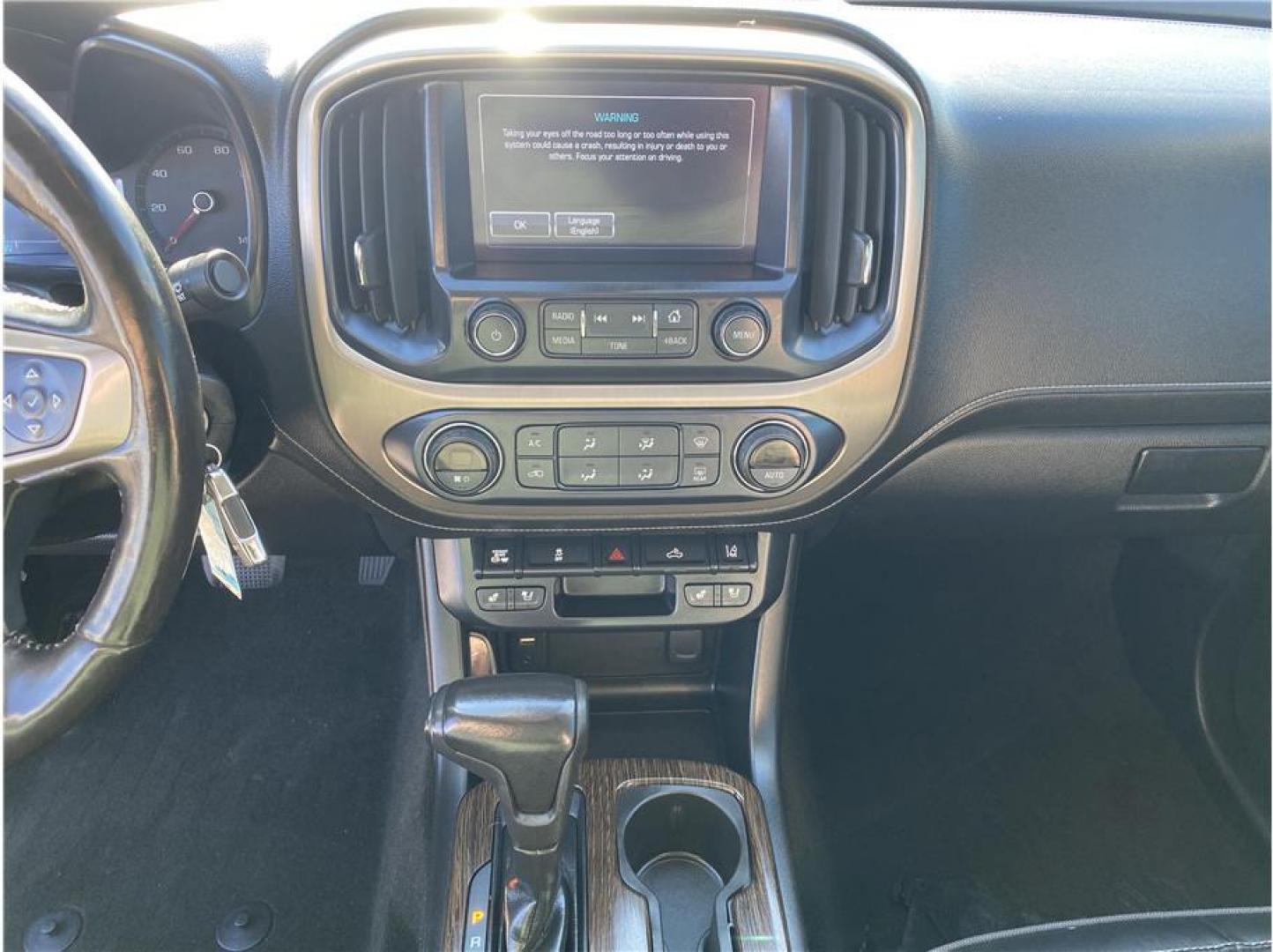 2017 Black /No Color GMC Canyon Crew Cab Denali (1GTP6EE17H1) with an 4-Cyl, Trbo Dsl, 2.8L engine, Automatic, 6-Spd transmission, located at 607 W Columbia Drive, Kennewick, WA, 99336, (509) 987-1069, 46.216743, -119.126404 - The 2017 GMC Canyon Denali Crew Cab 4x4 offers a premium blend of midsize truck capability, luxury, and efficiency. Powered by a durable 2.8L Duramax turbo-diesel engine, this Canyon delivers impressive torque and towing capability of up to 7,600 pounds when properly equipped, while maintaining exce - Photo#11