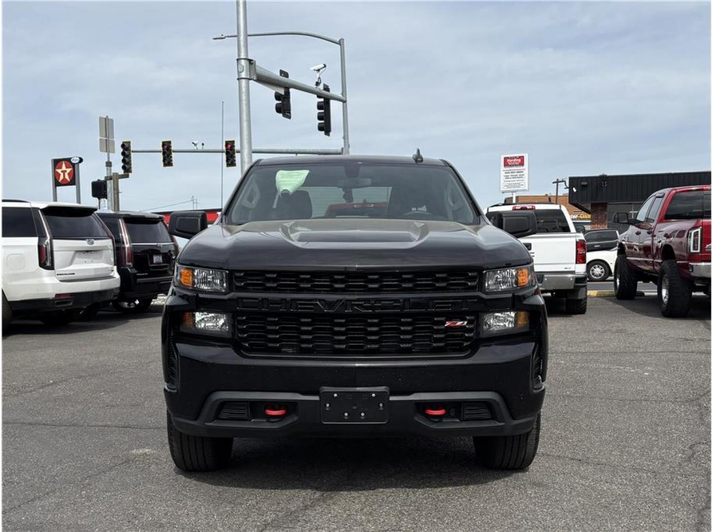 2019 Black /No Color Chevrolet Silverado 1500 Crew Cab (1GCPYCEH8KZ) with an V6, EcoTec3, 4.3 Liter engine, Automatic, 6-Spd HD w/Overdrive transmission, located at 607 W Columbia Drive, Kennewick, WA, 99336, (509) 987-1069, 46.216743, -119.126404 - Photo#1
