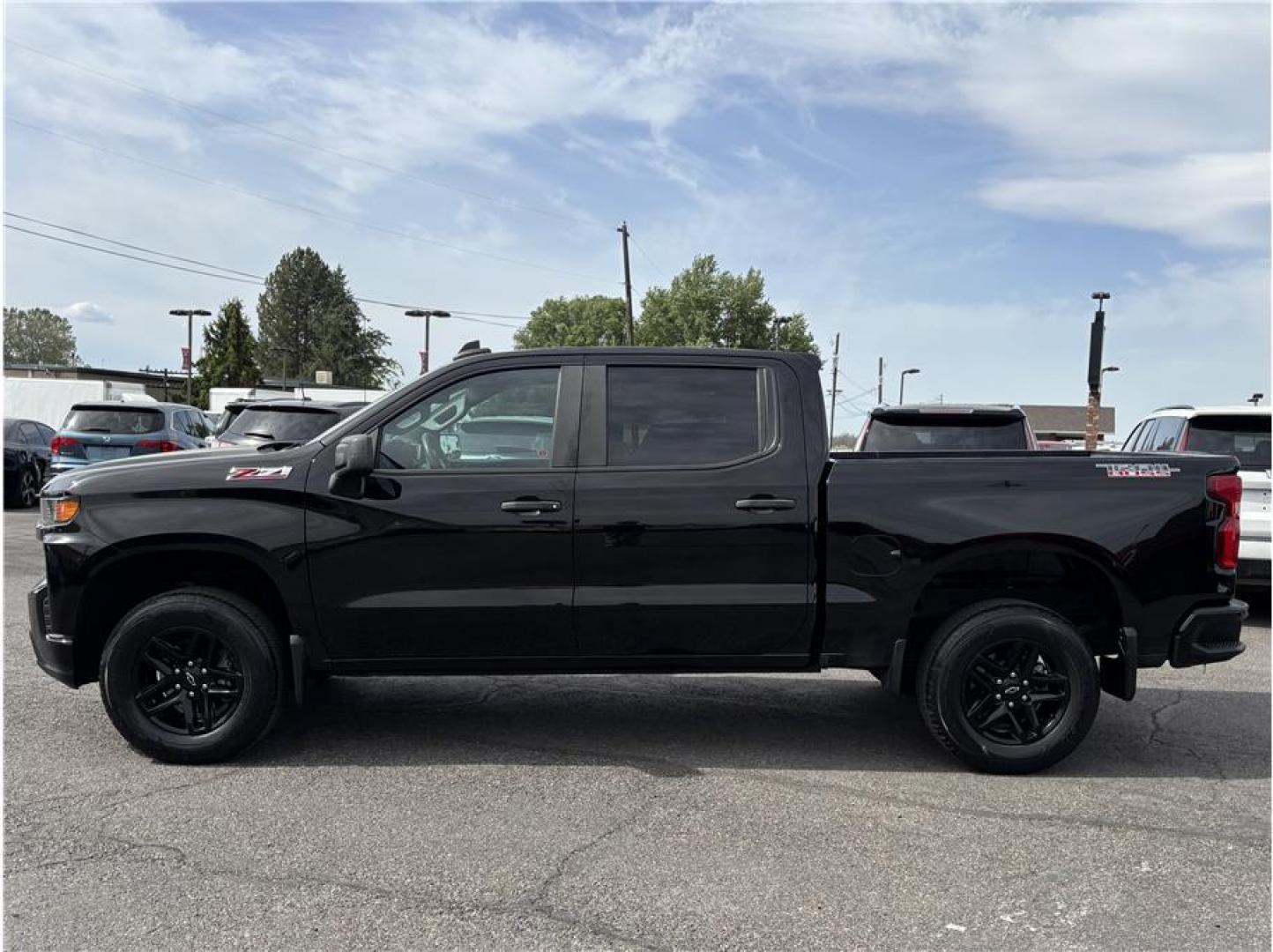 2019 Black /No Color Chevrolet Silverado 1500 Crew Cab (1GCPYCEH8KZ) with an V6, EcoTec3, 4.3 Liter engine, Automatic, 6-Spd HD w/Overdrive transmission, located at 607 W Columbia Drive, Kennewick, WA, 99336, (509) 987-1069, 46.216743, -119.126404 - Photo#7