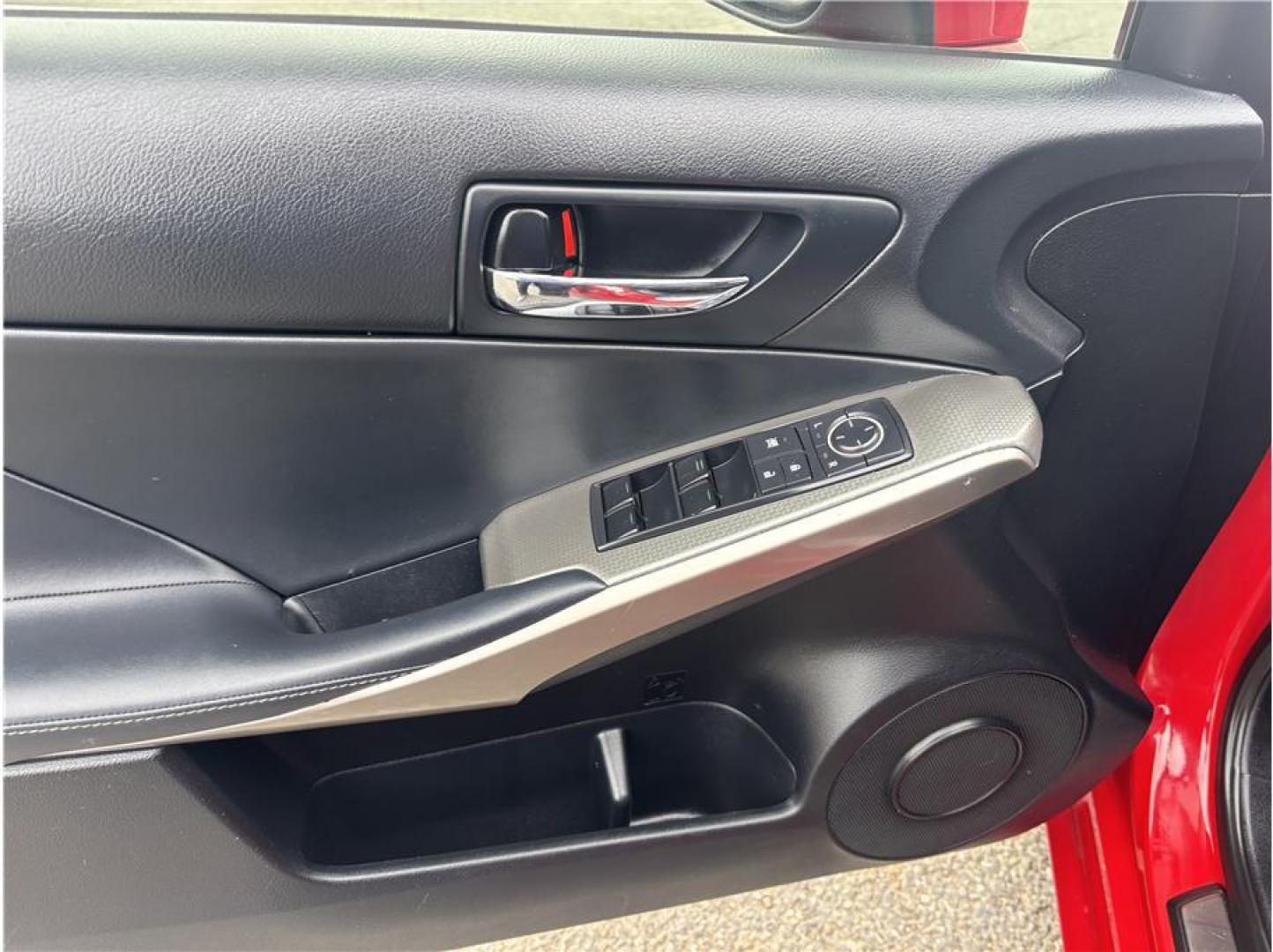 2016 Red /No Color Lexus IS (JTHBA1D21G5) with an 4-Cyl, Turbo, 2.0 Liter engine, Auto, 8-Spd w/Multi-Mode transmission, located at 607 W Columbia Drive, Kennewick, WA, 99336, (509) 987-1069, 46.216743, -119.126404 - Photo#5