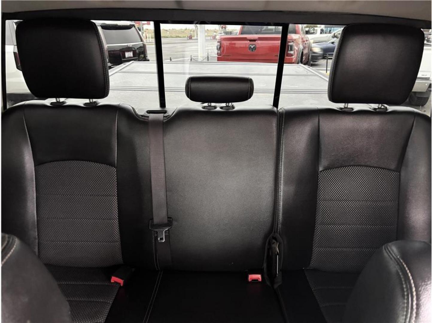 2015 Black /No Color Ram 1500 Quad Cab (1C6RR7HT1FS) with an V8, HEMI, 5.7 Liter engine, Automatic, 8-Spd transmission, located at 607 W Columbia Drive, Kennewick, WA, 99336, (509) 987-1069, 46.216743, -119.126404 - Photo#12