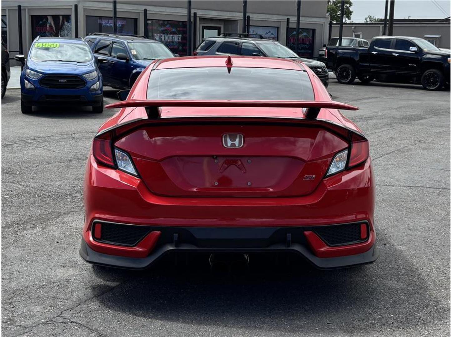 2018 Red /No Color Honda Civic Si (2HGFC3A50JH) with an 4-Cyl, Turbo, 1.5 Liter engine, Manual, 6-Spd transmission, located at 607 W Columbia Drive, Kennewick, WA, 99336, (509) 987-1069, 46.216743, -119.126404 - Photo#5