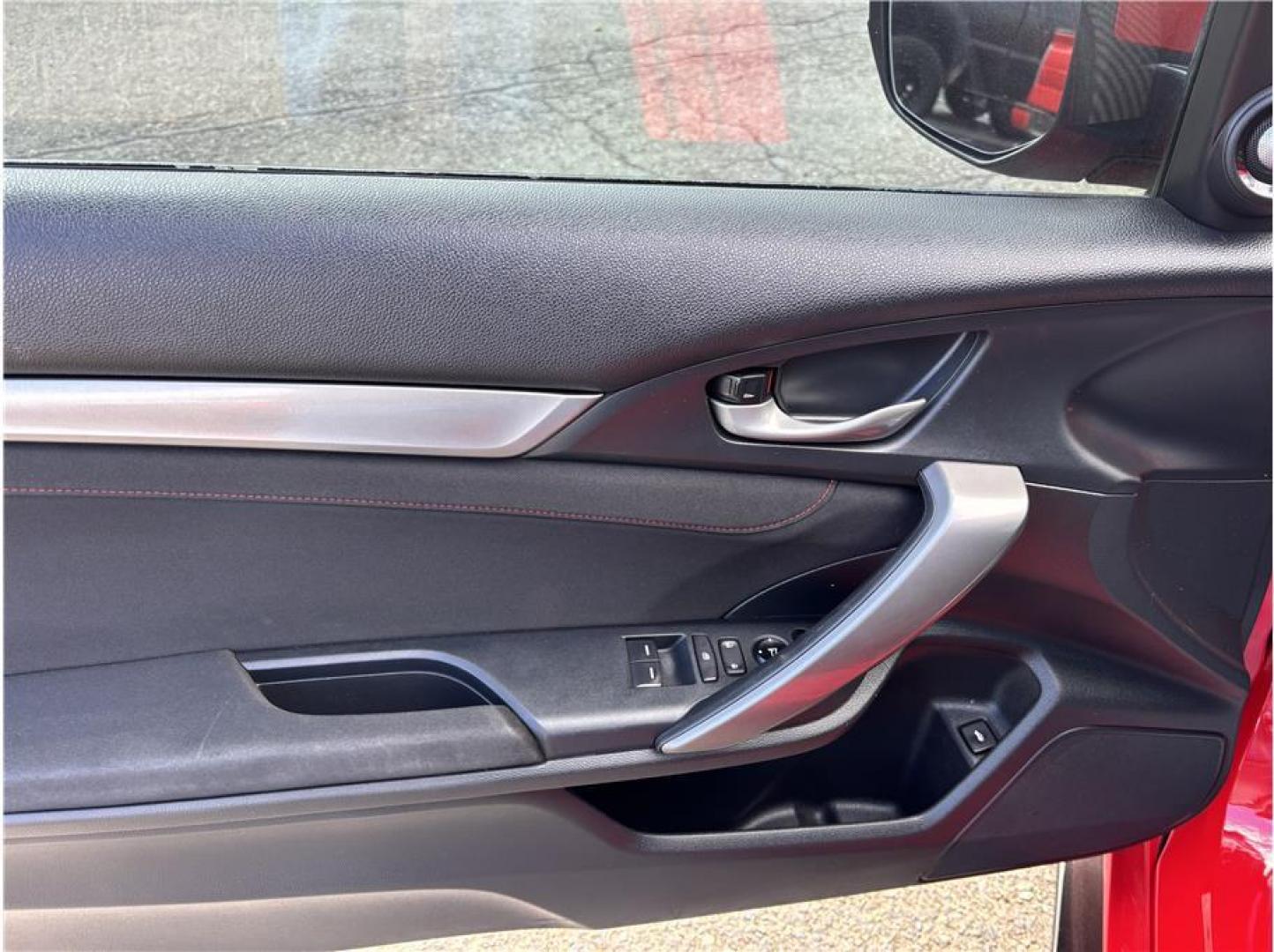 2018 Red /No Color Honda Civic Si (2HGFC3A50JH) with an 4-Cyl, Turbo, 1.5 Liter engine, Manual, 6-Spd transmission, located at 607 W Columbia Drive, Kennewick, WA, 99336, (509) 987-1069, 46.216743, -119.126404 - Photo#8