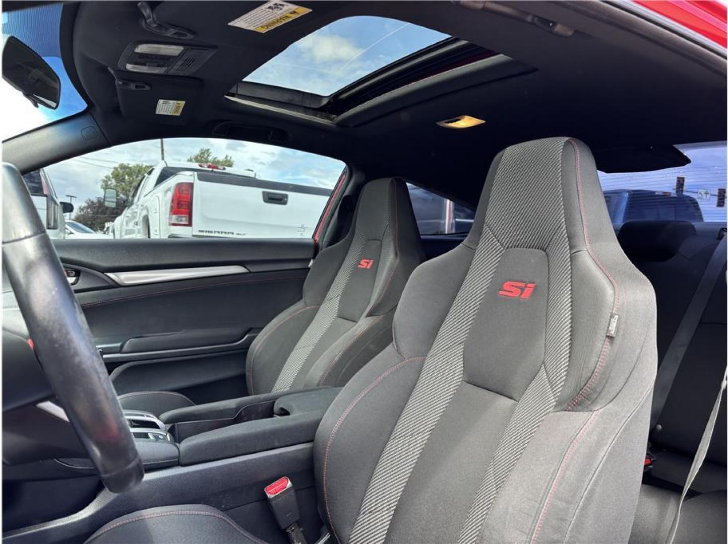 2018 Red /No Color Honda Civic Si (2HGFC3A50JH) with an 4-Cyl, Turbo, 1.5 Liter engine, Manual, 6-Spd transmission, located at 607 W Columbia Drive, Kennewick, WA, 99336, (509) 987-1069, 46.216743, -119.126404 - Photo#9