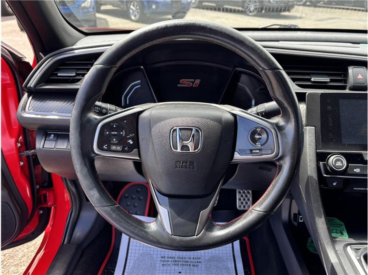 2018 Red /No Color Honda Civic Si (2HGFC3A50JH) with an 4-Cyl, Turbo, 1.5 Liter engine, Manual, 6-Spd transmission, located at 607 W Columbia Drive, Kennewick, WA, 99336, (509) 987-1069, 46.216743, -119.126404 - Photo#10