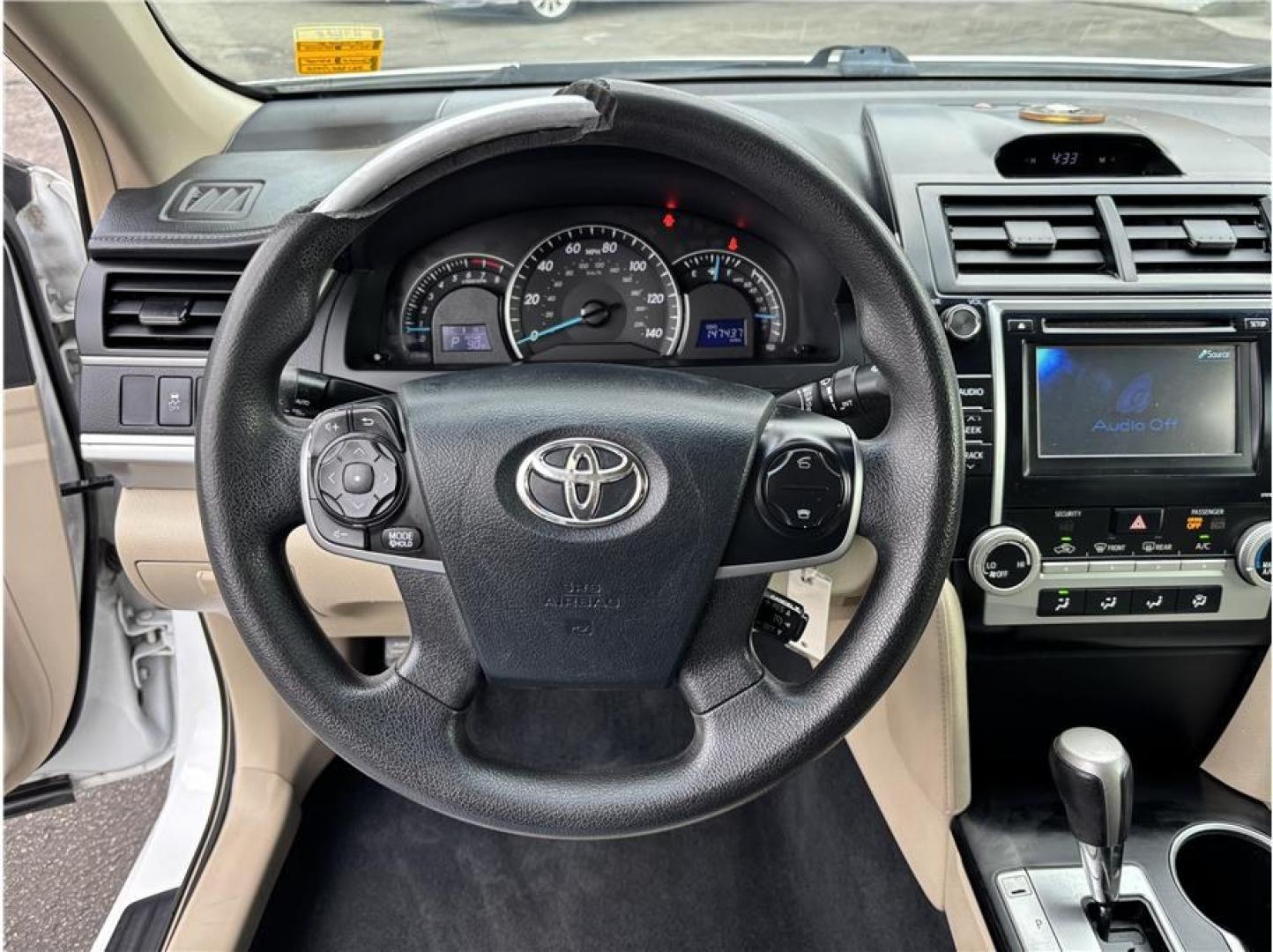 2013 White /No Color Toyota Camry (4T1BF1FK1DU) with an 4-Cyl, 2.5 Liter engine, Automatic, 6-Spd transmission, located at 607 W Columbia Drive, Kennewick, WA, 99336, (509) 987-1069, 46.216743, -119.126404- Photo#10