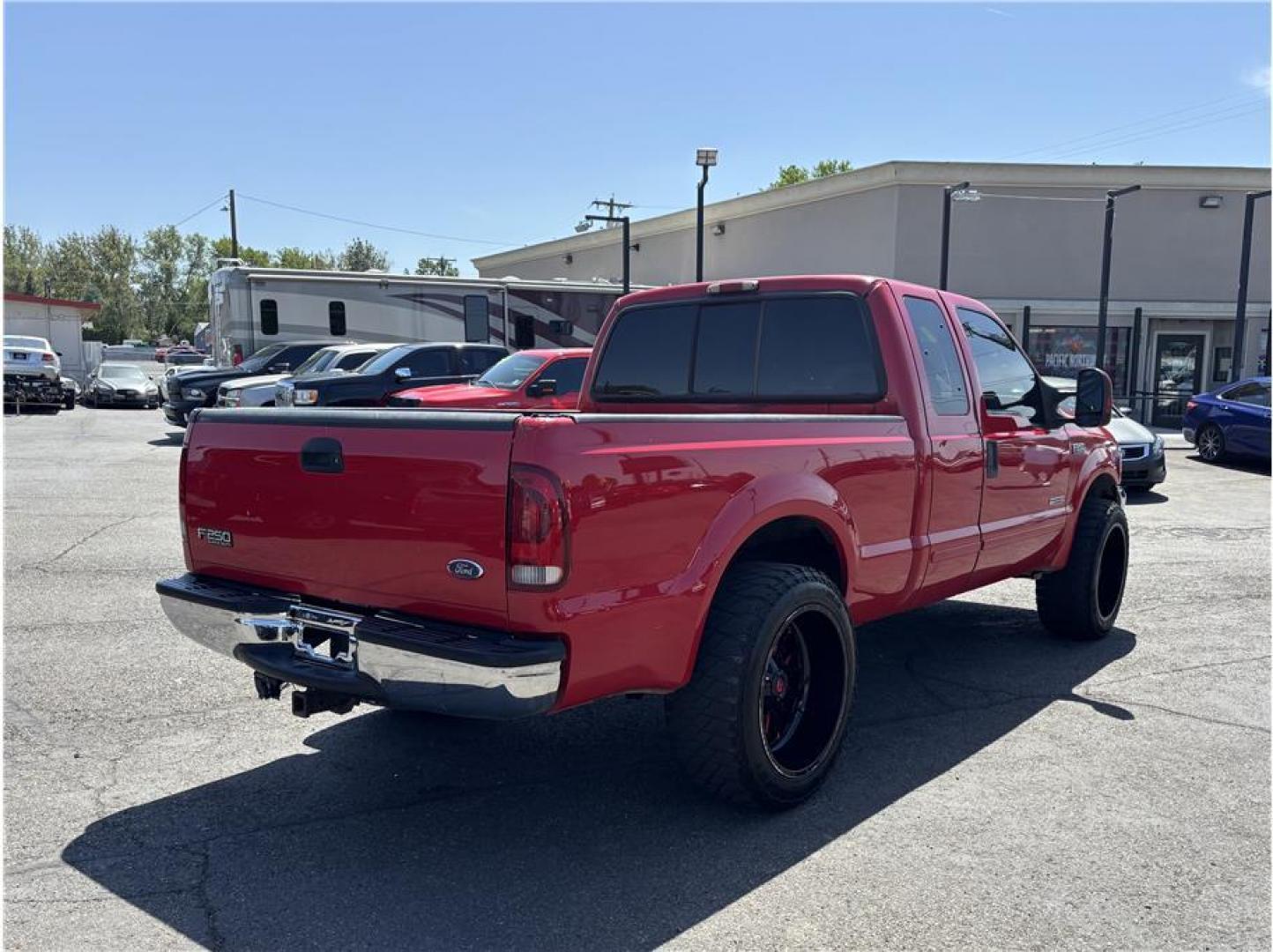 2004 Red /No Color Ford F250 Super Duty Super Cab (1FTNX20P84E) with an V8, Turbo Dsl 6.0L engine, Automatic transmission, located at 607 W Columbia Drive, Kennewick, WA, 99336, (509) 987-1069, 46.216743, -119.126404 - Photo#4