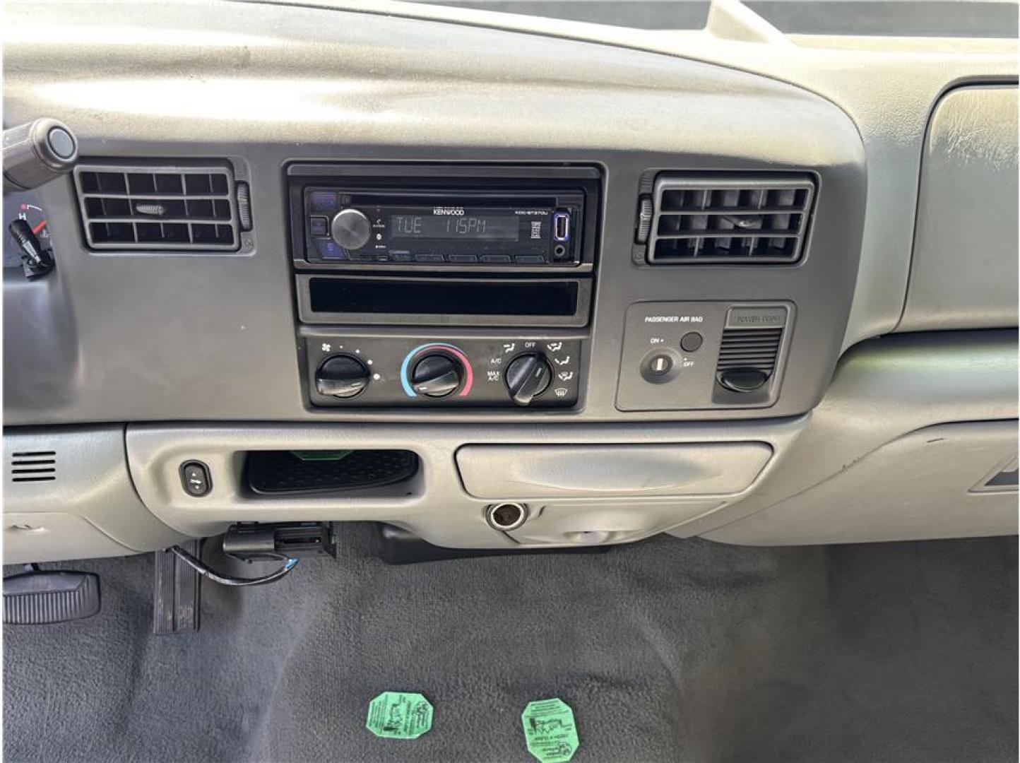 2004 Red /No Color Ford F250 Super Duty Super Cab (1FTNX20P84E) with an V8, Turbo Dsl 6.0L engine, Automatic transmission, located at 607 W Columbia Drive, Kennewick, WA, 99336, (509) 987-1069, 46.216743, -119.126404 - Photo#11