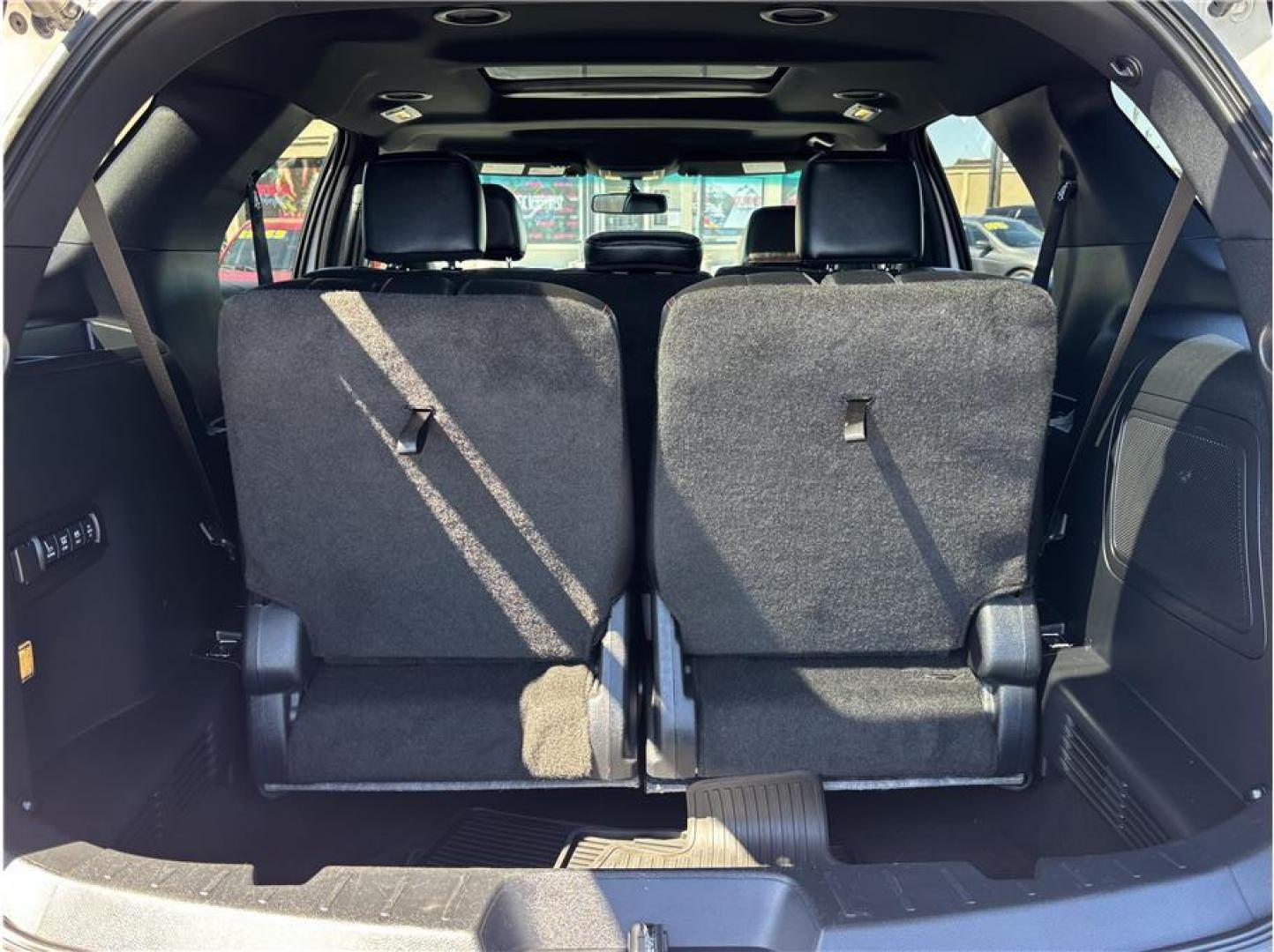 2016 White /No Color Ford Explorer (1FM5K8GT3GG) with an V6, EcoBoost, TT, 3.5L engine, Auto, 6-Spd SelectShift transmission, located at 607 W Columbia Drive, Kennewick, WA, 99336, (509) 987-1069, 46.216743, -119.126404- Photo#6