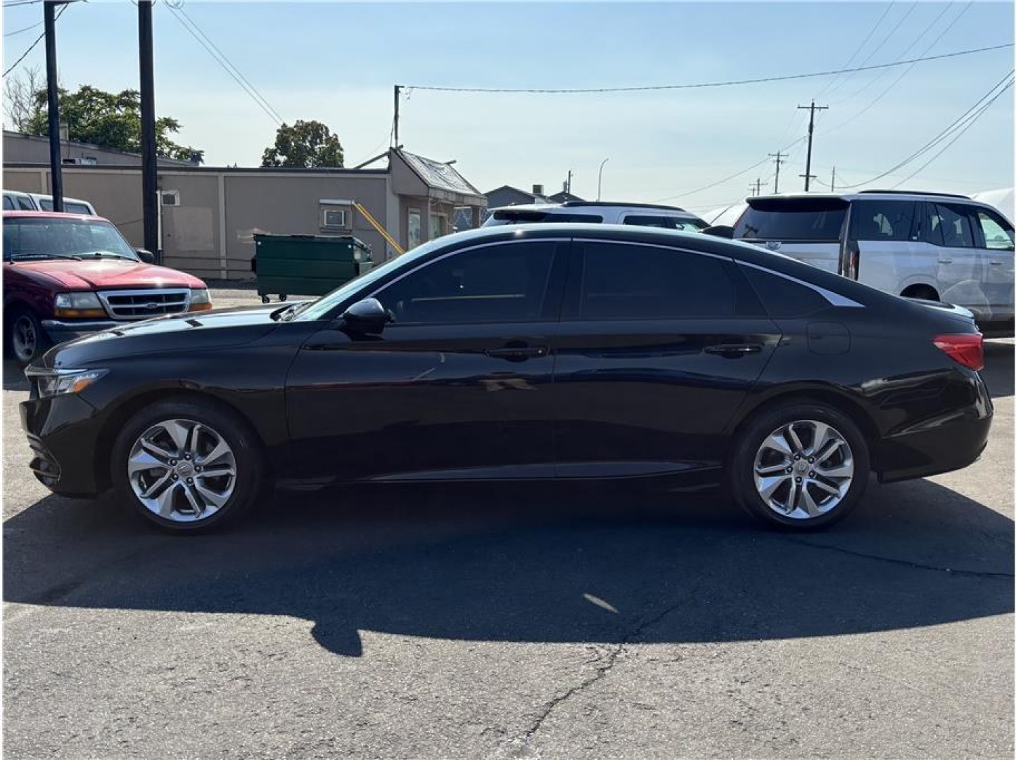 2020 Black /No Color Honda Accord (1HGCV1F1XLA) with an 4-Cyl, i-VTEC, Turbo, 1.5 Liter engine, Automatic, CVT w/Sport Mode transmission, located at 607 W Columbia Drive, Kennewick, WA, 99336, (509) 987-1069, 46.216743, -119.126404- Photo#7