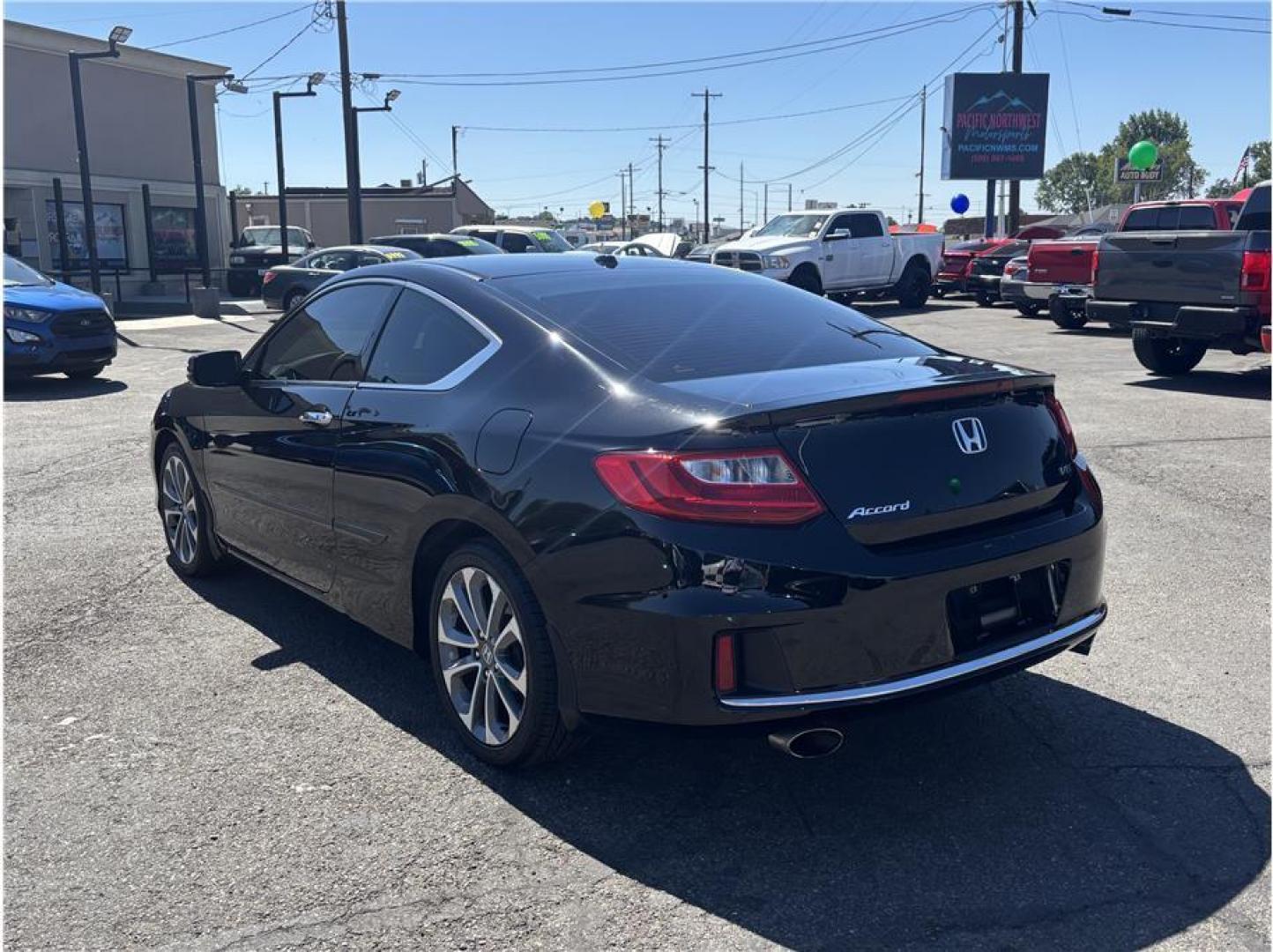 2015 Black /No Color Honda Accord (1HGCT2B86FA) with an V6, i-VTEC, 3.5 Liter engine, Auto, 6-Spd w/Sport Mode transmission, located at 607 W Columbia Drive, Kennewick, WA, 99336, (509) 987-1069, 46.216743, -119.126404- Photo#6