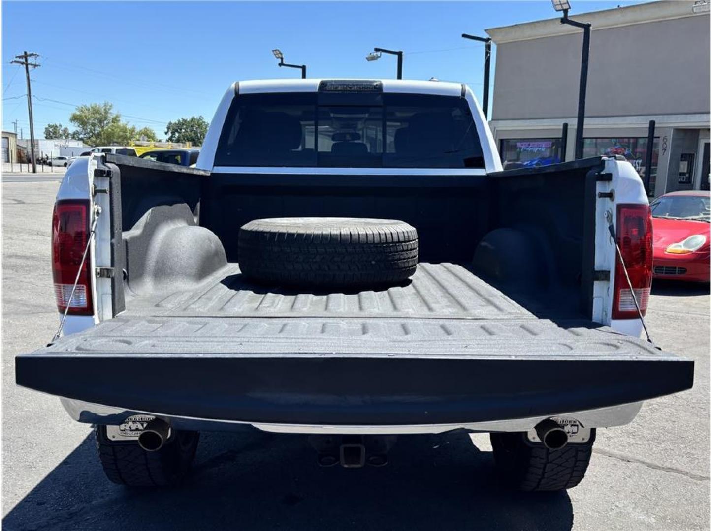 2012 White /No Color Ram 1500 Crew Cab (1C6RD7PT3CS) with an V8, HEMI, 5.7 Liter engine, Automatic, 6-Spd transmission, located at 607 W Columbia Drive, Kennewick, WA, 99336, (509) 987-1069, 46.216743, -119.126404- Photo#6