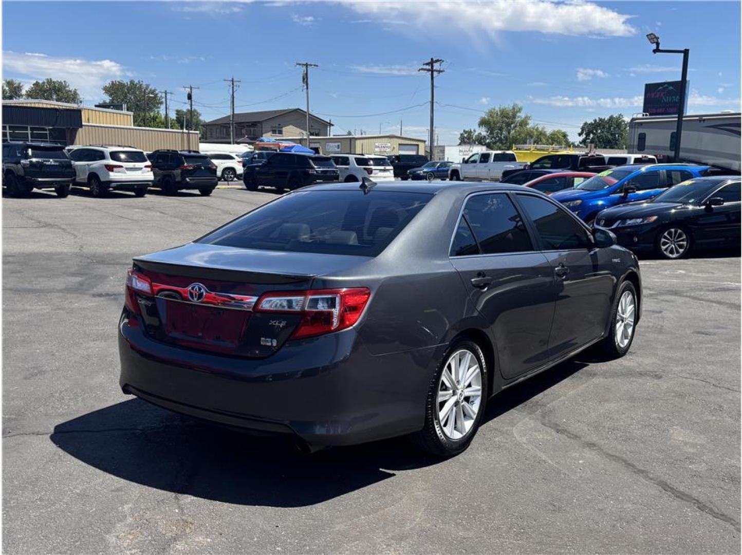 2012 Gray /No Color Toyota Camry (4T1BD1FK4CU) with an 4-Cyl, Hybrid, 2.5 Liter engine, Automatic, CVT transmission, located at 607 W Columbia Drive, Kennewick, WA, 99336, (509) 987-1069, 46.216743, -119.126404- Photo#4