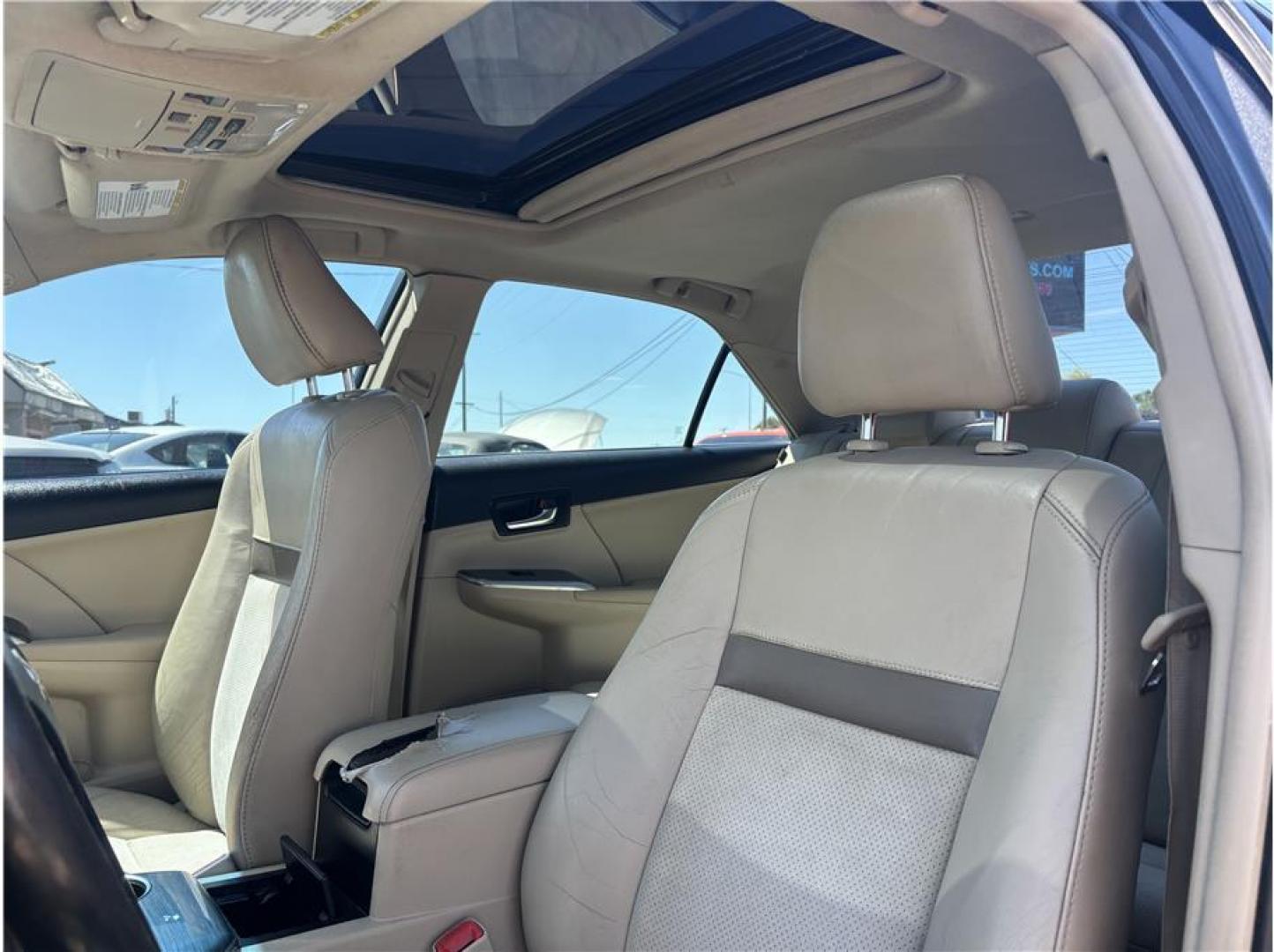 2012 Gray /No Color Toyota Camry (4T1BD1FK4CU) with an 4-Cyl, Hybrid, 2.5 Liter engine, Automatic, CVT transmission, located at 607 W Columbia Drive, Kennewick, WA, 99336, (509) 987-1069, 46.216743, -119.126404- Photo#9