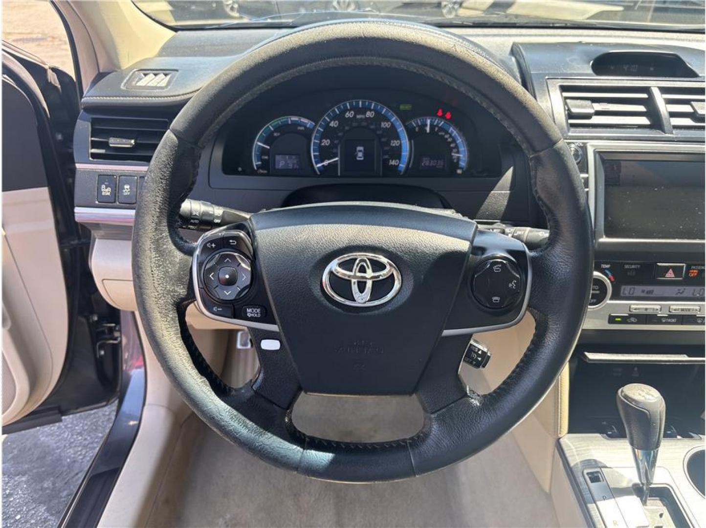 2012 Gray /No Color Toyota Camry (4T1BD1FK4CU) with an 4-Cyl, Hybrid, 2.5 Liter engine, Automatic, CVT transmission, located at 607 W Columbia Drive, Kennewick, WA, 99336, (509) 987-1069, 46.216743, -119.126404- Photo#10