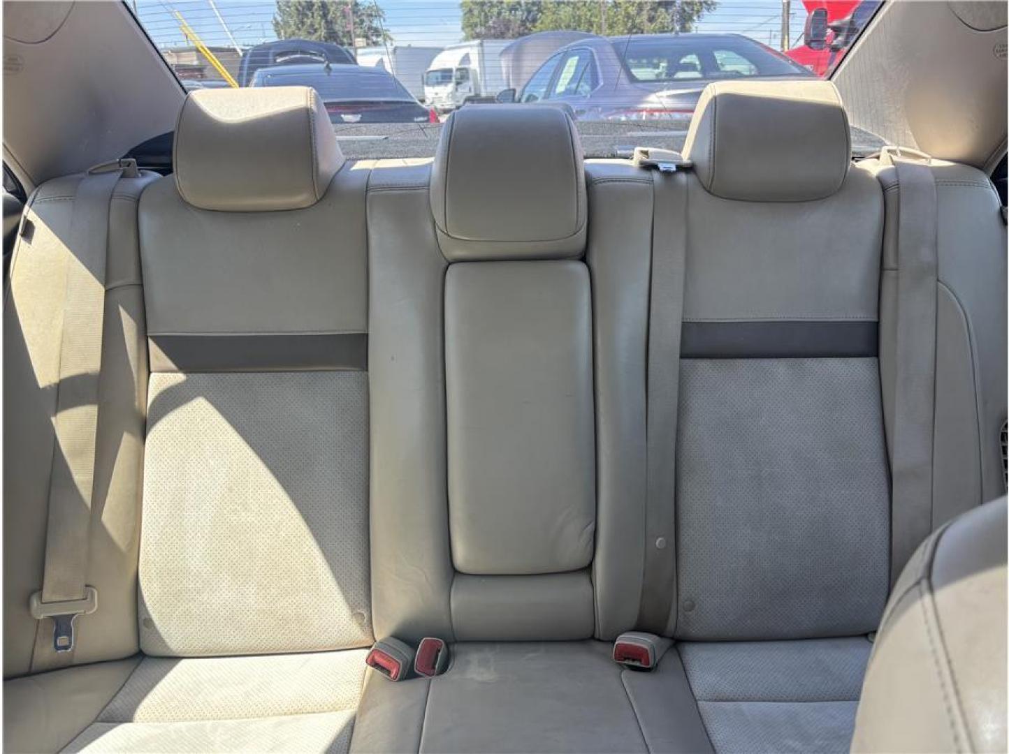 2012 Gray /No Color Toyota Camry (4T1BD1FK4CU) with an 4-Cyl, Hybrid, 2.5 Liter engine, Automatic, CVT transmission, located at 607 W Columbia Drive, Kennewick, WA, 99336, (509) 987-1069, 46.216743, -119.126404- Photo#12