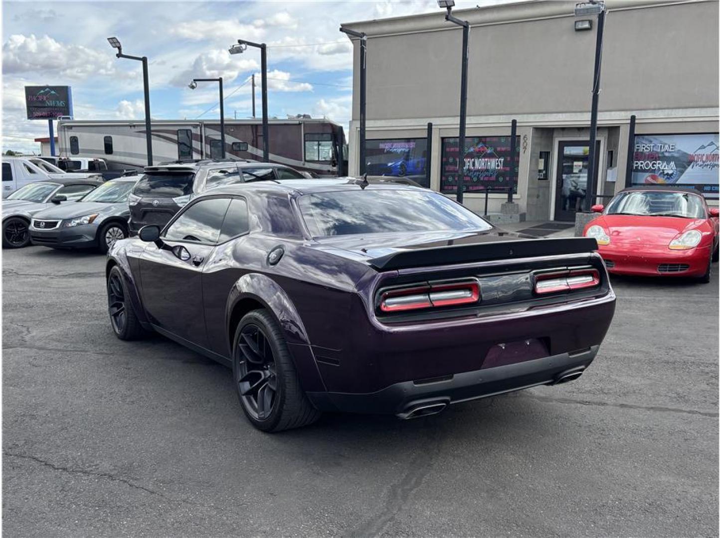 2022 Purple /No Color Dodge Challenger (2C3CDZFJ6NH) with an V8, HEMI, MDS, 6.4 Liter engine, Automatic, 8-Spd transmission, located at 607 W Columbia Drive, Kennewick, WA, 99336, (509) 987-1069, 46.216743, -119.126404- Photo#6