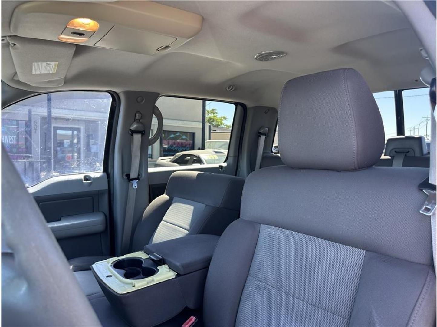 2005 No Color /No Color Ford F150 SuperCrew Cab (1FTPW14565F) with an V8, 5.4 Liter engine, Automatic transmission, located at 607 W Columbia Drive, Kennewick, WA, 99336, (509) 987-1069, 46.216743, -119.126404- Photo#10