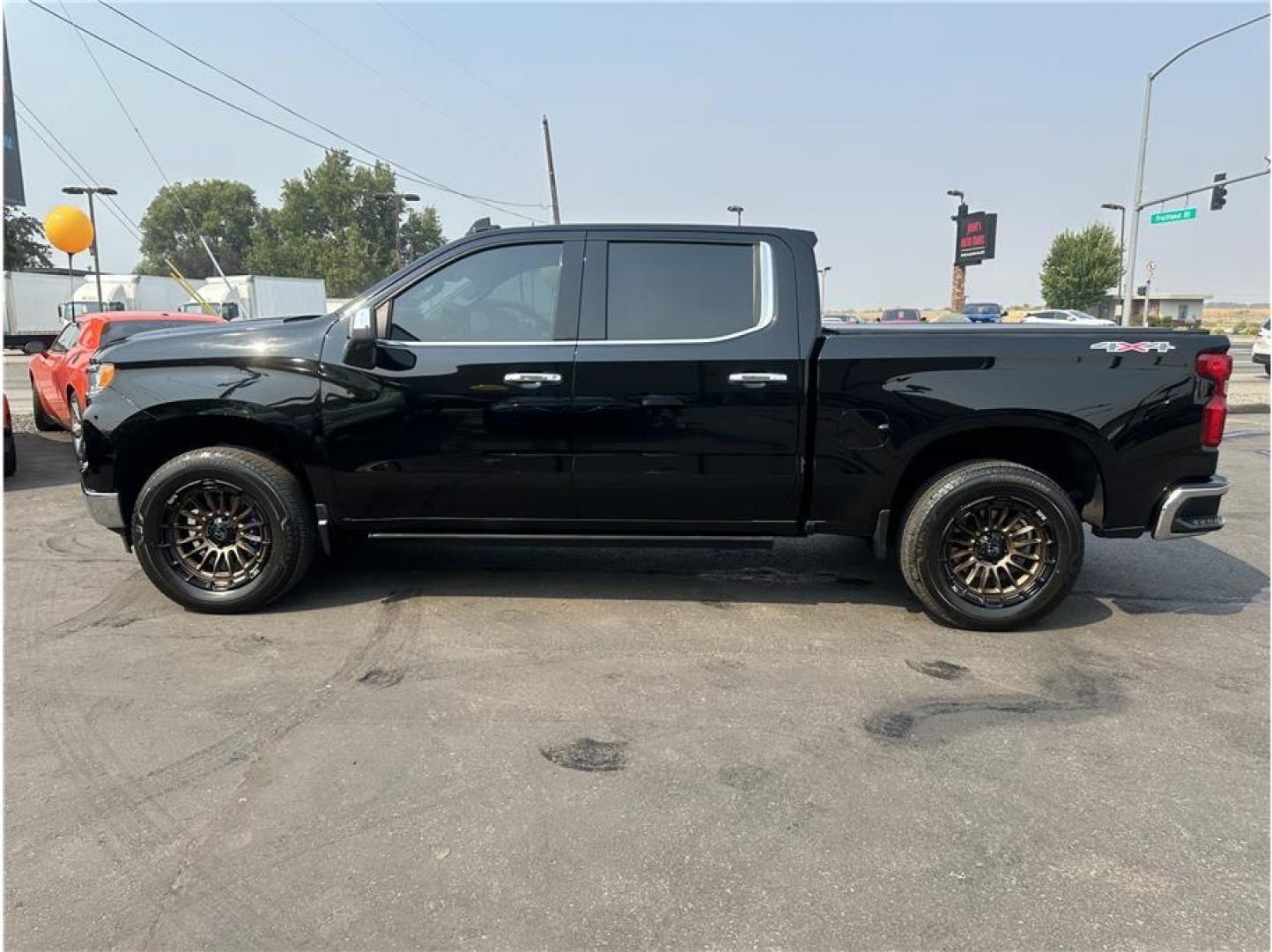 2024 Black /No Color Chevrolet Silverado 1500 Crew Cab (2GCUDGED9R1) with an V8, EcoTec3, DFM, 5.3 Liter engine, Automatic, 10-Spd w/Overdrive transmission, located at 607 W Columbia Drive, Kennewick, WA, 99336, (509) 987-1069, 46.216743, -119.126404- Photo#8