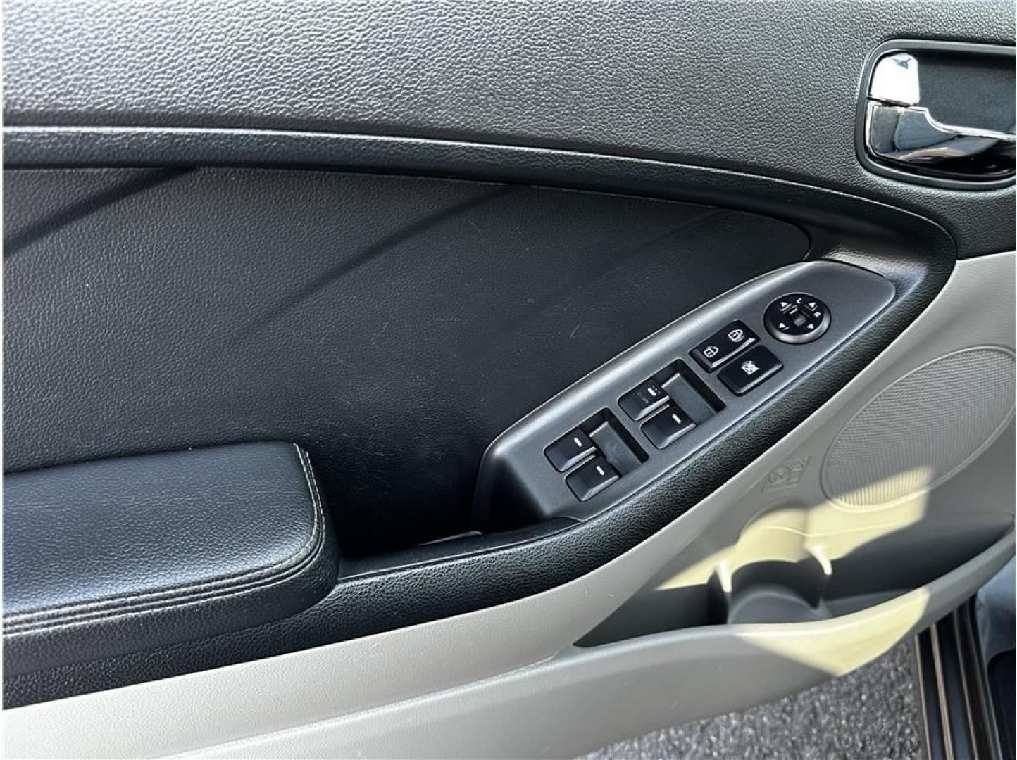 2016 Gray /No Color Kia Forte (KNAFX4A66G5) with an 4-Cyl, 1.8 Liter engine, Auto, 6-Spd w/Sportmatic and Active ECO System transmission, located at 607 W Columbia Drive, Kennewick, WA, 99336, (509) 987-1069, 46.216743, -119.126404- Photo#7