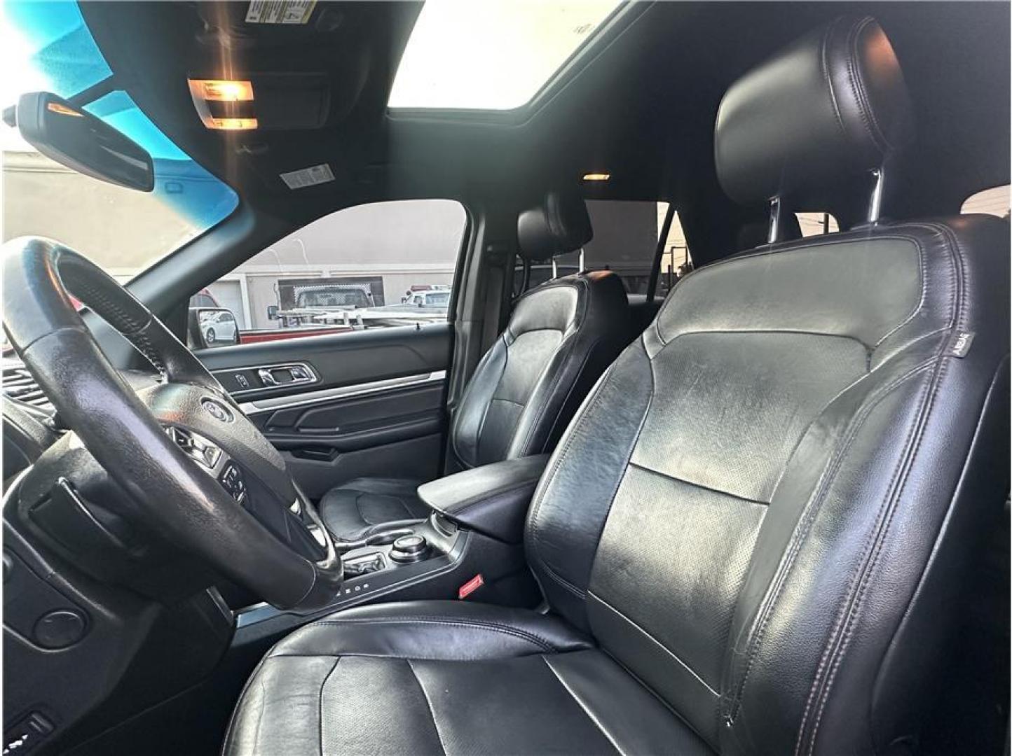 2016 Black /No Color Ford Explorer (1FM5K8GT4GG) with an V6, EcoBoost, TT, 3.5L engine, Auto, 6-Spd SelectShift transmission, located at 607 W Columbia Drive, Kennewick, WA, 99336, (509) 987-1069, 46.216743, -119.126404- Photo#9