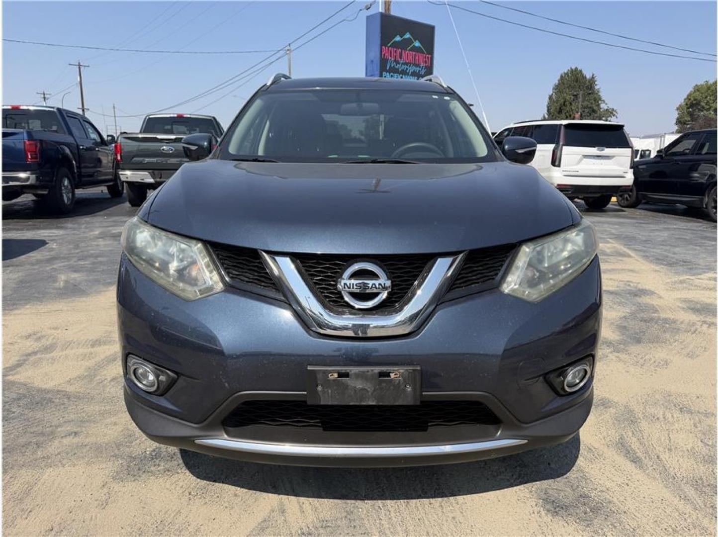 2015 Blue /No Color Nissan Rogue (5N1AT2MV6FC) with an 4-Cyl, 2.5 Liter engine, Auto, CVT Xtronic transmission, located at 607 W Columbia Drive, Kennewick, WA, 99336, (509) 987-1069, 46.216743, -119.126404- Photo#7