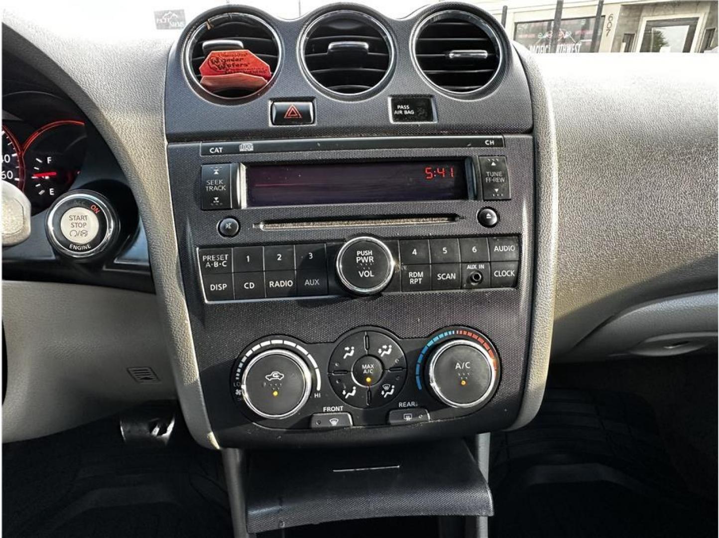 2007 Blue /No Color Nissan Altima (1N4AL21E07N) with an 4-Cyl, 2.5 Liter engine, Manual, 6-Spd transmission, located at 607 W Columbia Drive, Kennewick, WA, 99336, (509) 987-1069, 46.216743, -119.126404- Photo#10