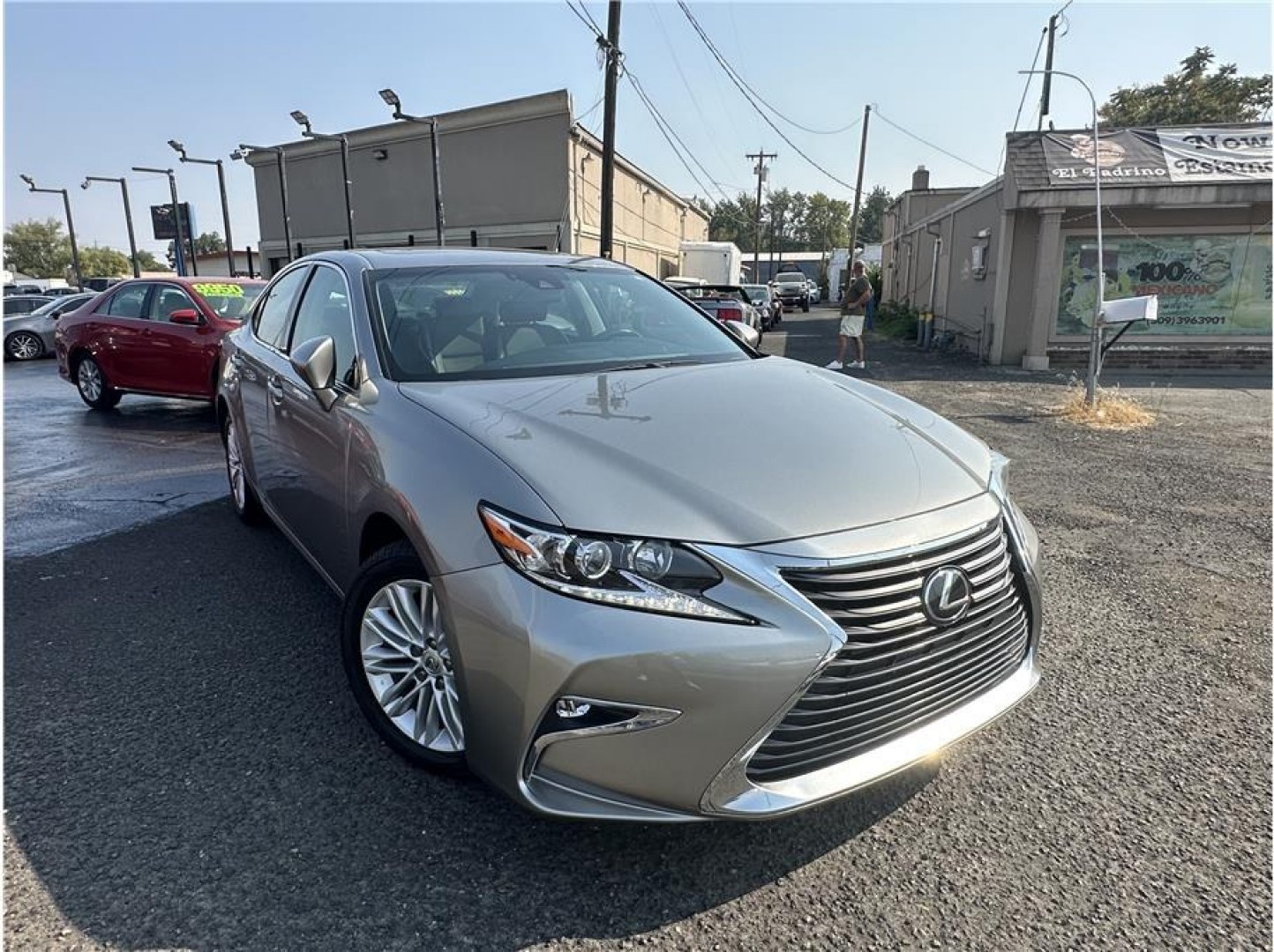 2018 Gray /No Color Lexus ES (58ABK1GG1JU) with an V6, 3.5 Liter engine, Auto, 6-Spd Seq Shft transmission, located at 607 W Columbia Drive, Kennewick, WA, 99336, (509) 987-1069, 46.216743, -119.126404- Photo#6