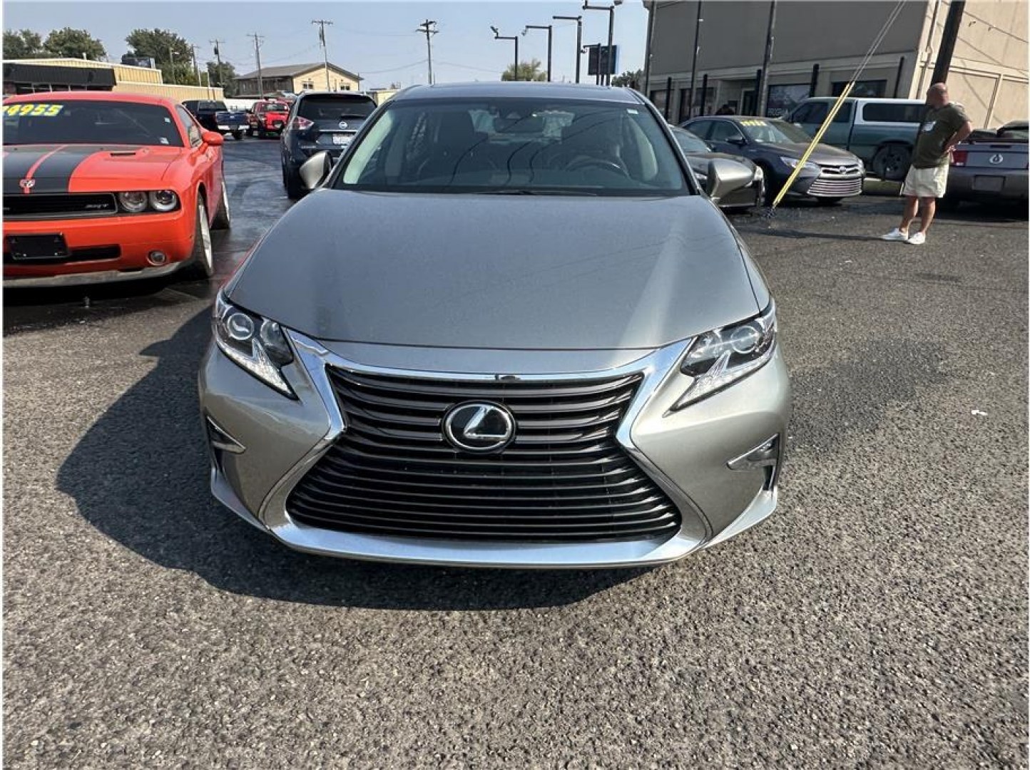2018 Gray /No Color Lexus ES (58ABK1GG1JU) with an V6, 3.5 Liter engine, Auto, 6-Spd Seq Shft transmission, located at 607 W Columbia Drive, Kennewick, WA, 99336, (509) 987-1069, 46.216743, -119.126404- Photo#7