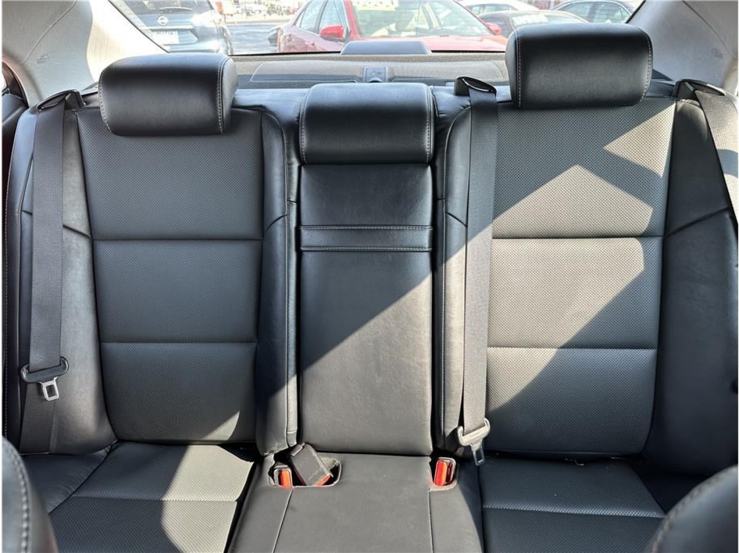 2018 Gray /No Color Lexus ES (58ABK1GG1JU) with an V6, 3.5 Liter engine, Auto, 6-Spd Seq Shft transmission, located at 607 W Columbia Drive, Kennewick, WA, 99336, (509) 987-1069, 46.216743, -119.126404- Photo#12