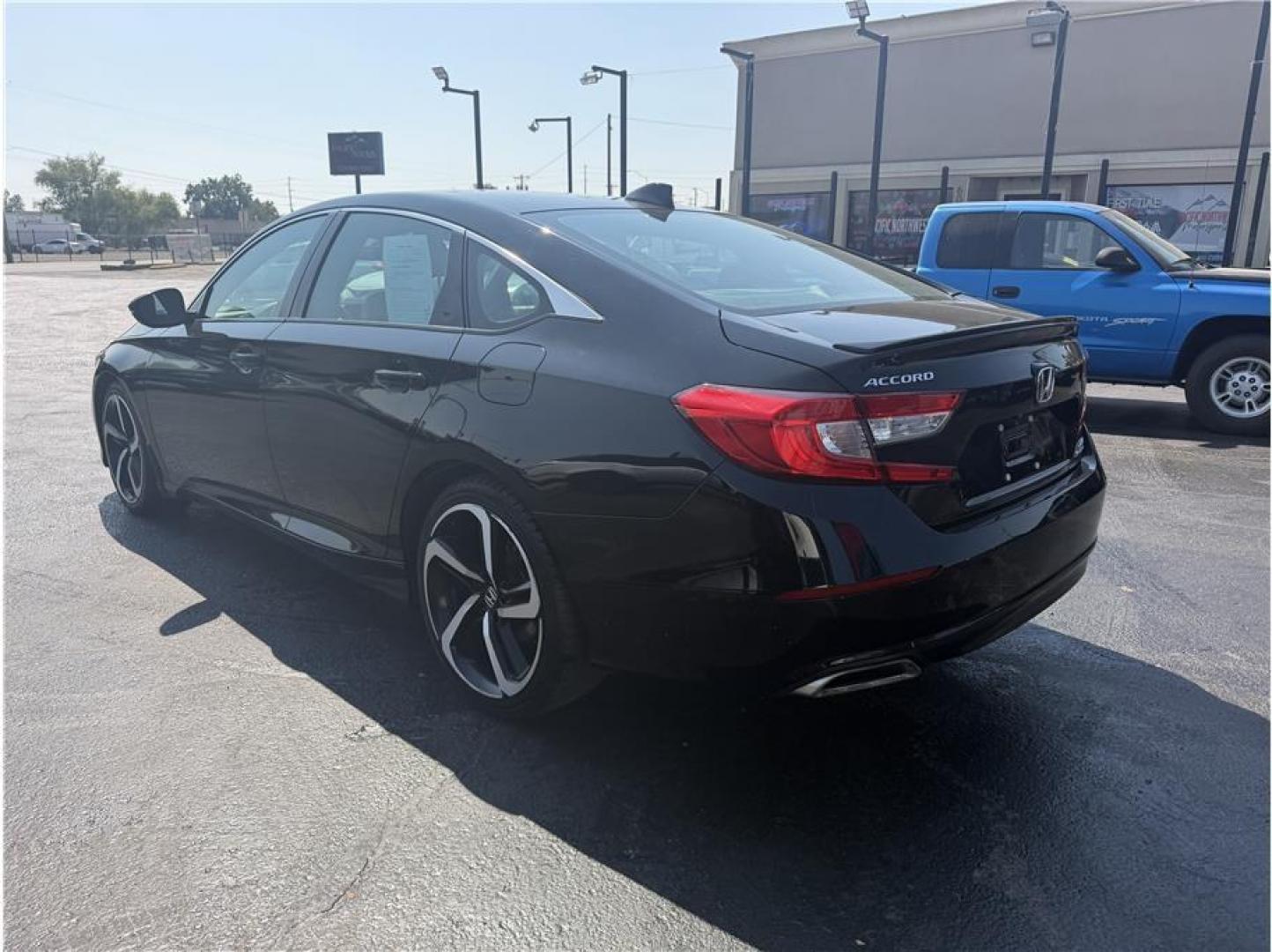 2020 Black /No Color Honda Accord (1HGCV2F32LA) with an 4-Cyl, VTEC, Turbo, 2.0 Liter engine, Automatic, 10-Spd transmission, located at 607 W Columbia Drive, Kennewick, WA, 99336, (509) 987-1069, 46.216743, -119.126404- Photo#2