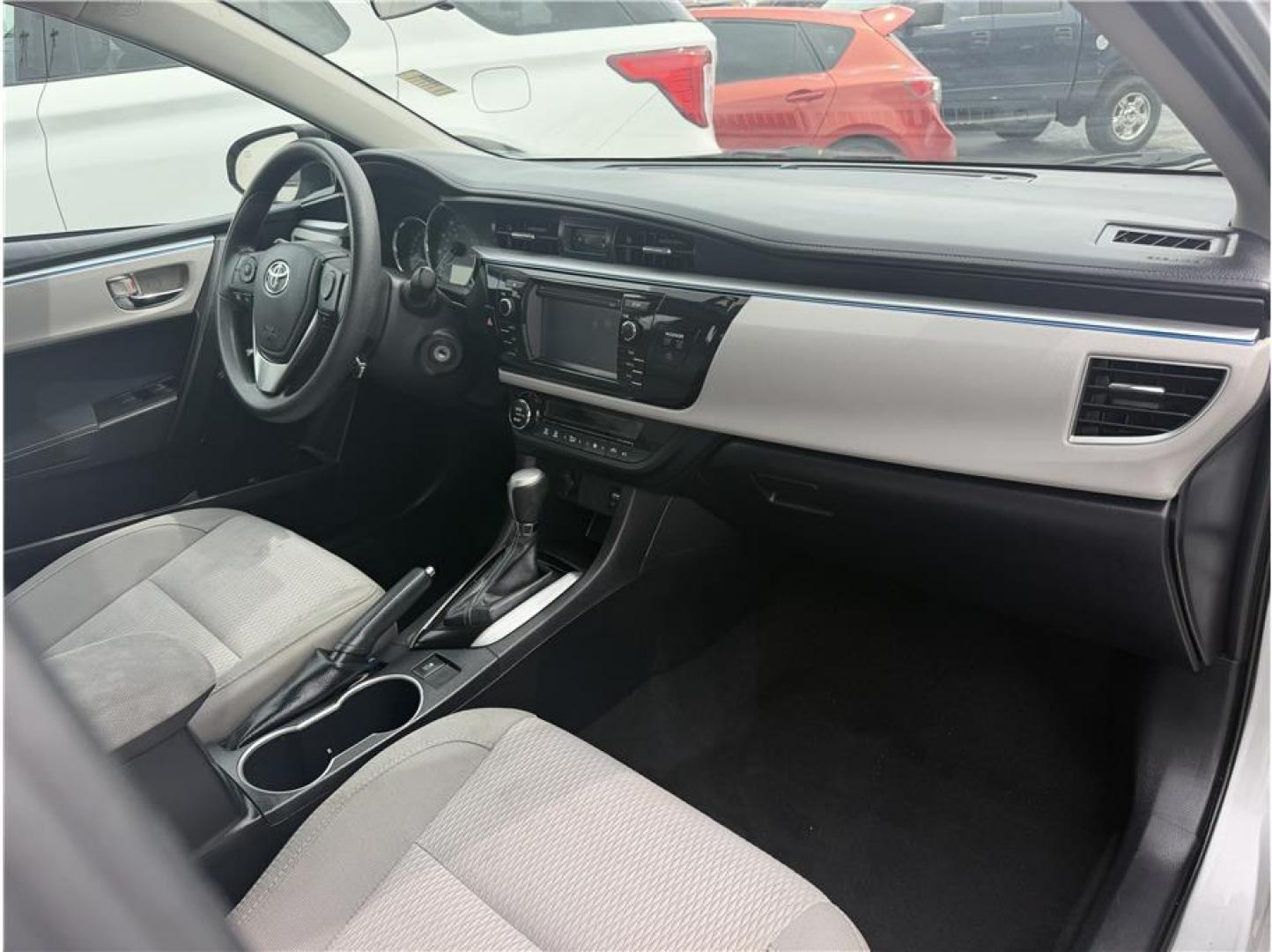 2015 Silver /No Color Toyota Corolla (2T1BURHE0FC) with an 4-Cyl, 1.8 Liter engine, Automatic, CVTi-S transmission, located at 607 W Columbia Drive, Kennewick, WA, 99336, (509) 987-1069, 46.216743, -119.126404- Photo#11
