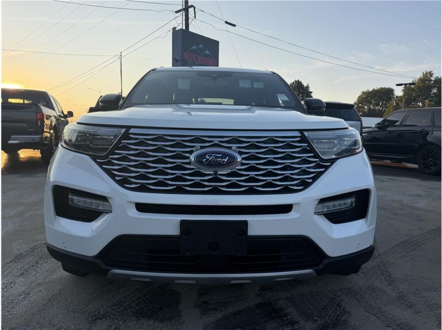 2020 White /No Color Ford Explorer (1FM5K8HC7LG) with an V6, EcoBoost, Twin Turbo, 3.0 Liter engine, Automatic, 10-Spd w/SelectShift transmission, located at 607 W Columbia Drive, Kennewick, WA, 99336, (509) 987-1069, 46.216743, -119.126404- Photo#7