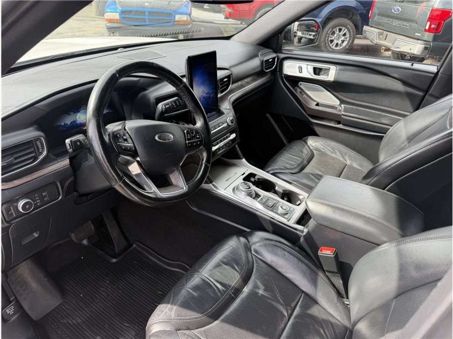 2020 White /No Color Ford Explorer (1FM5K8HC7LG) with an V6, EcoBoost, Twin Turbo, 3.0 Liter engine, Automatic, 10-Spd w/SelectShift transmission, located at 607 W Columbia Drive, Kennewick, WA, 99336, (509) 987-1069, 46.216743, -119.126404- Photo#11