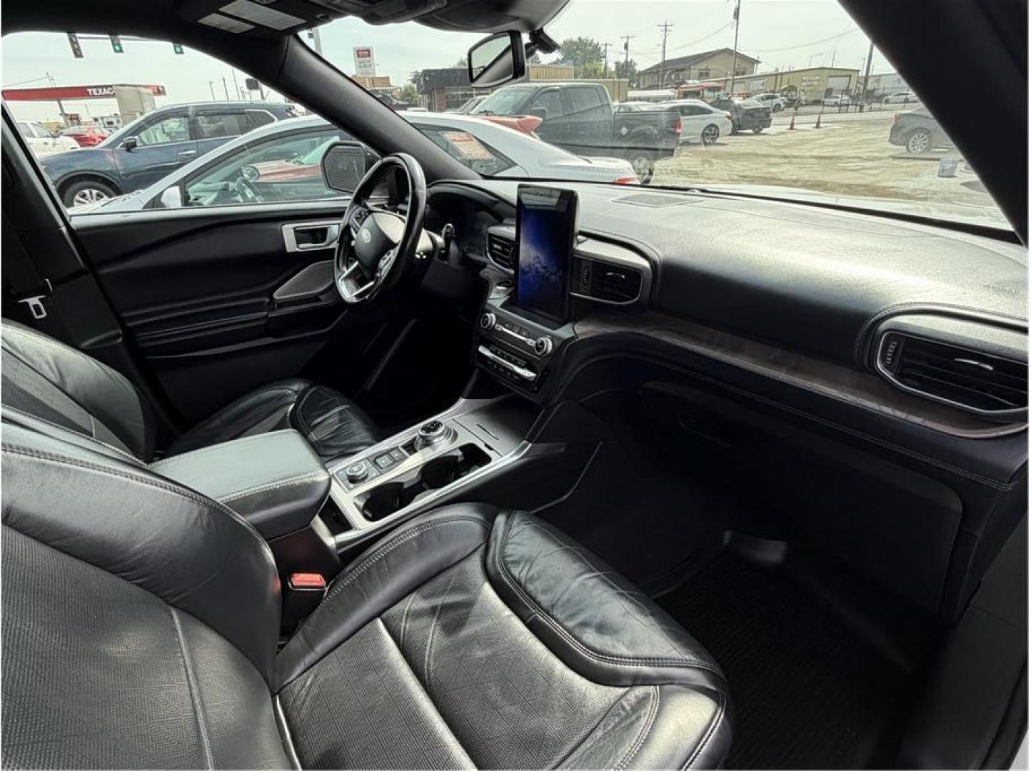 2020 White /No Color Ford Explorer (1FM5K8HC7LG) with an V6, EcoBoost, Twin Turbo, 3.0 Liter engine, Automatic, 10-Spd w/SelectShift transmission, located at 607 W Columbia Drive, Kennewick, WA, 99336, (509) 987-1069, 46.216743, -119.126404- Photo#13