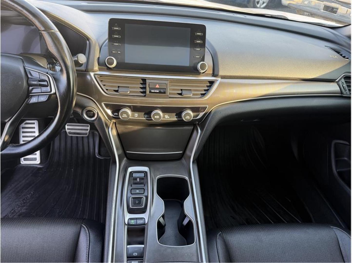 2019 White /No Color Honda Accord (1HGCV2F32KA) with an 4-Cyl, VTEC, Turbo, 2.0 Liter engine, Automatic, 10-Spd transmission, located at 607 W Columbia Drive, Kennewick, WA, 99336, (509) 987-1069, 46.216743, -119.126404- Photo#10