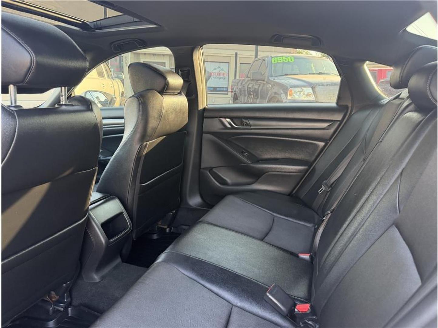 2019 White /No Color Honda Accord (1HGCV2F32KA) with an 4-Cyl, VTEC, Turbo, 2.0 Liter engine, Automatic, 10-Spd transmission, located at 607 W Columbia Drive, Kennewick, WA, 99336, (509) 987-1069, 46.216743, -119.126404- Photo#18