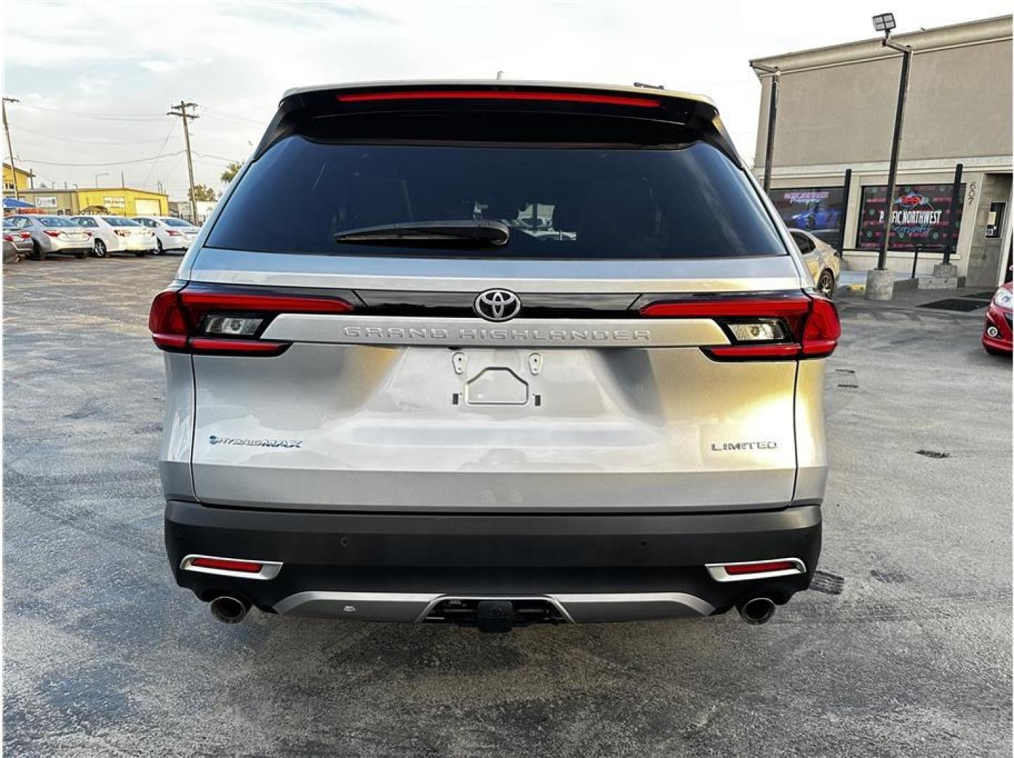 2024 No Color /No Color Toyota Grand Highlander Hybrid (5TDADAB50RS) with an 4-Cyl, Hybrid, Turbo, 2.4 Liter engine, Automatic, 6-Spd transmission, located at 607 W Columbia Drive, Kennewick, WA, 99336, (509) 987-1069, 46.216743, -119.126404- Photo#3