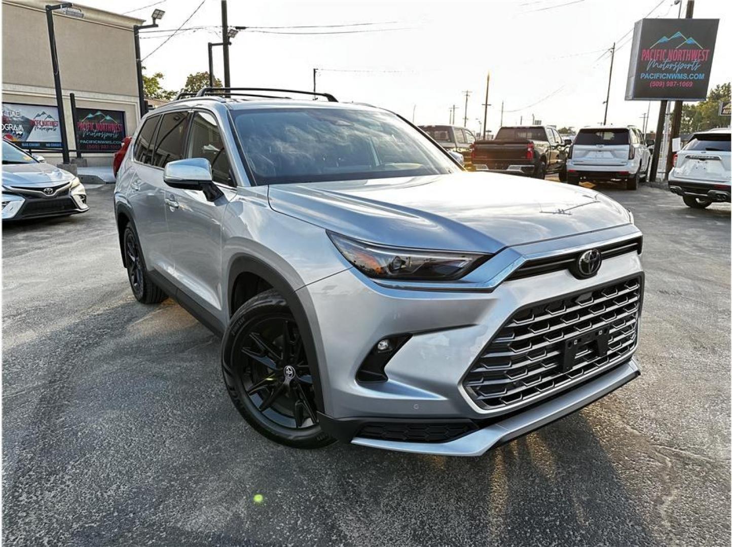 2024 No Color /No Color Toyota Grand Highlander Hybrid (5TDADAB50RS) with an 4-Cyl, Hybrid, Turbo, 2.4 Liter engine, Automatic, 6-Spd transmission, located at 607 W Columbia Drive, Kennewick, WA, 99336, (509) 987-1069, 46.216743, -119.126404- Photo#6