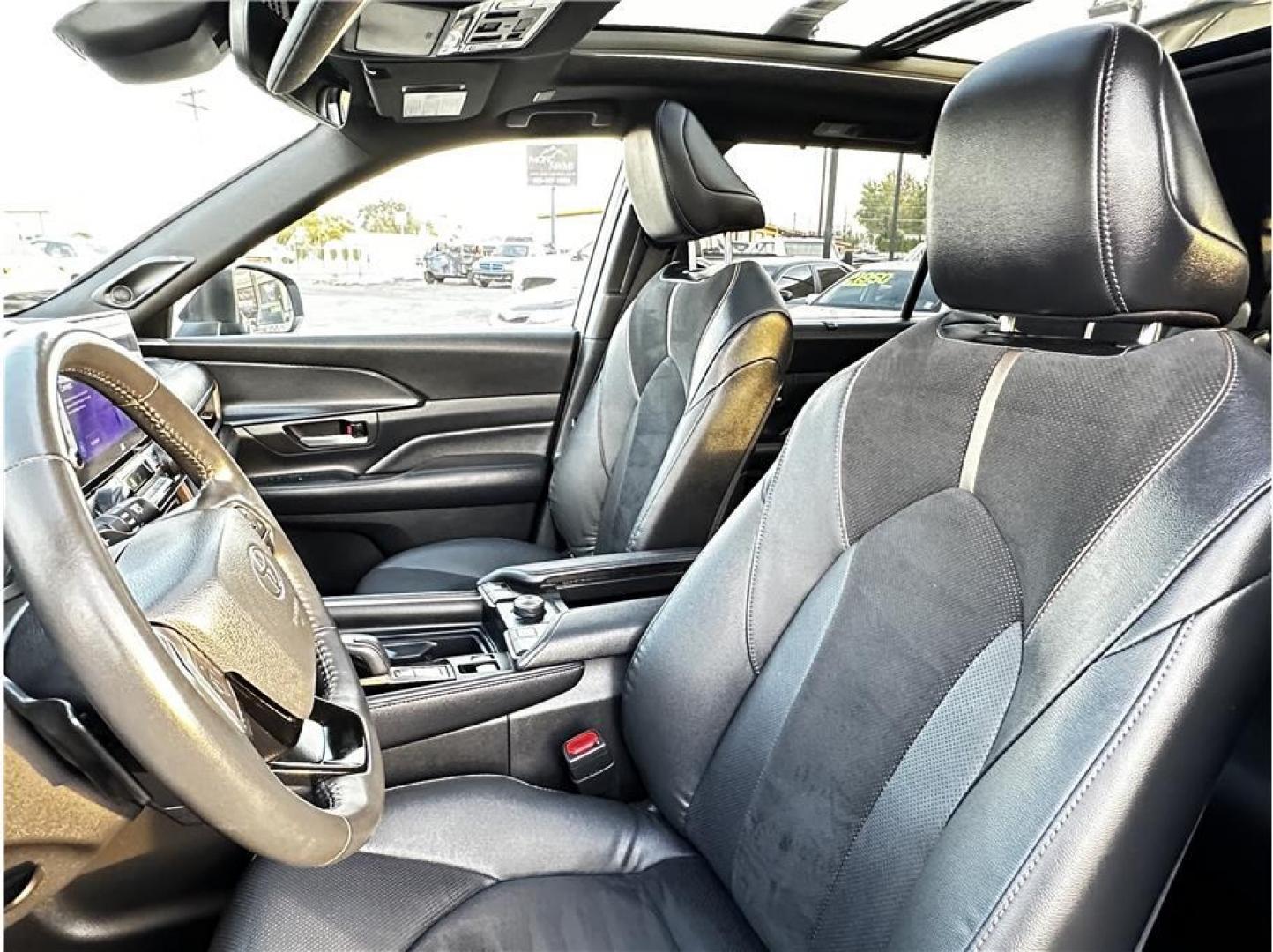 2024 No Color /No Color Toyota Grand Highlander Hybrid (5TDADAB50RS) with an 4-Cyl, Hybrid, Turbo, 2.4 Liter engine, Automatic, 6-Spd transmission, located at 607 W Columbia Drive, Kennewick, WA, 99336, (509) 987-1069, 46.216743, -119.126404- Photo#8