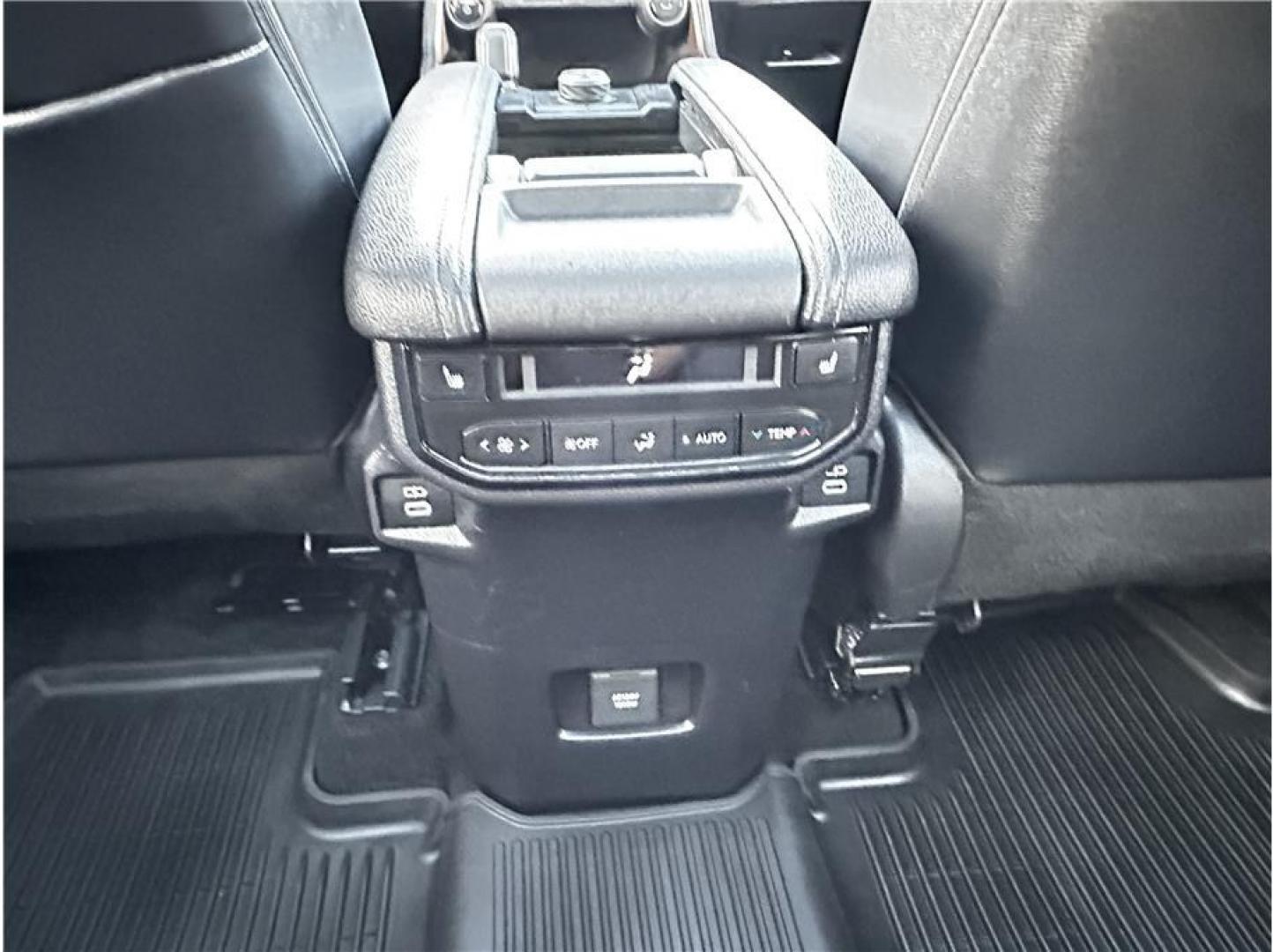 2024 No Color /No Color Toyota Grand Highlander Hybrid (5TDADAB50RS) with an 4-Cyl, Hybrid, Turbo, 2.4 Liter engine, Automatic, 6-Spd transmission, located at 607 W Columbia Drive, Kennewick, WA, 99336, (509) 987-1069, 46.216743, -119.126404- Photo#13